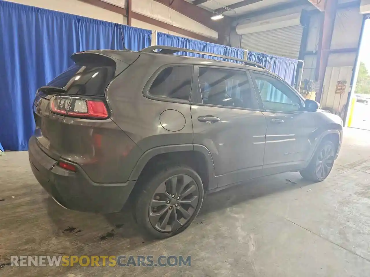 3 Photograph of a damaged car 1C4PJLMX9MD155987 JEEP CHEROKEE 2021