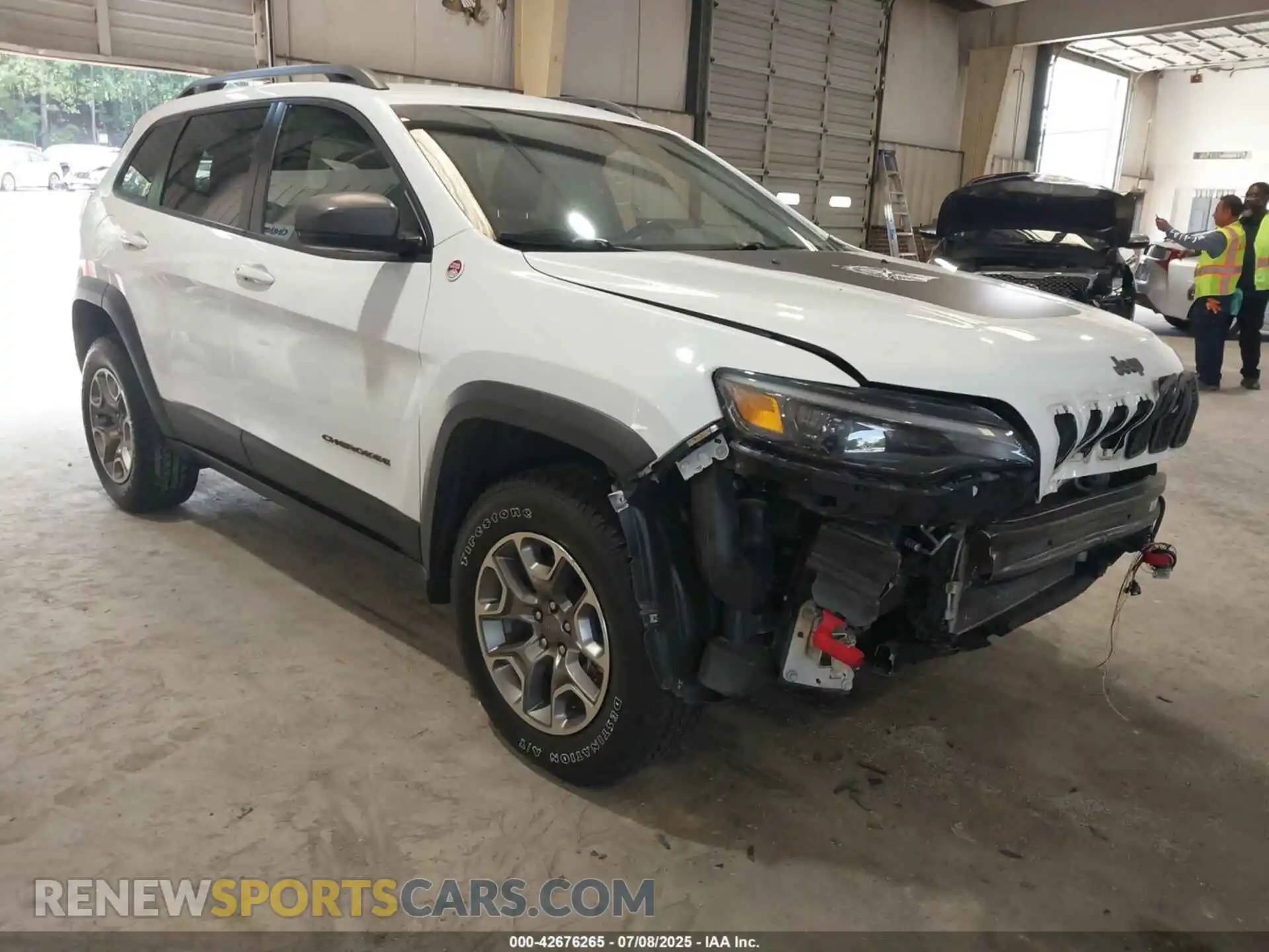 1 Photograph of a damaged car 1C4PJMBX1MD207525 JEEP CHEROKEE 2021