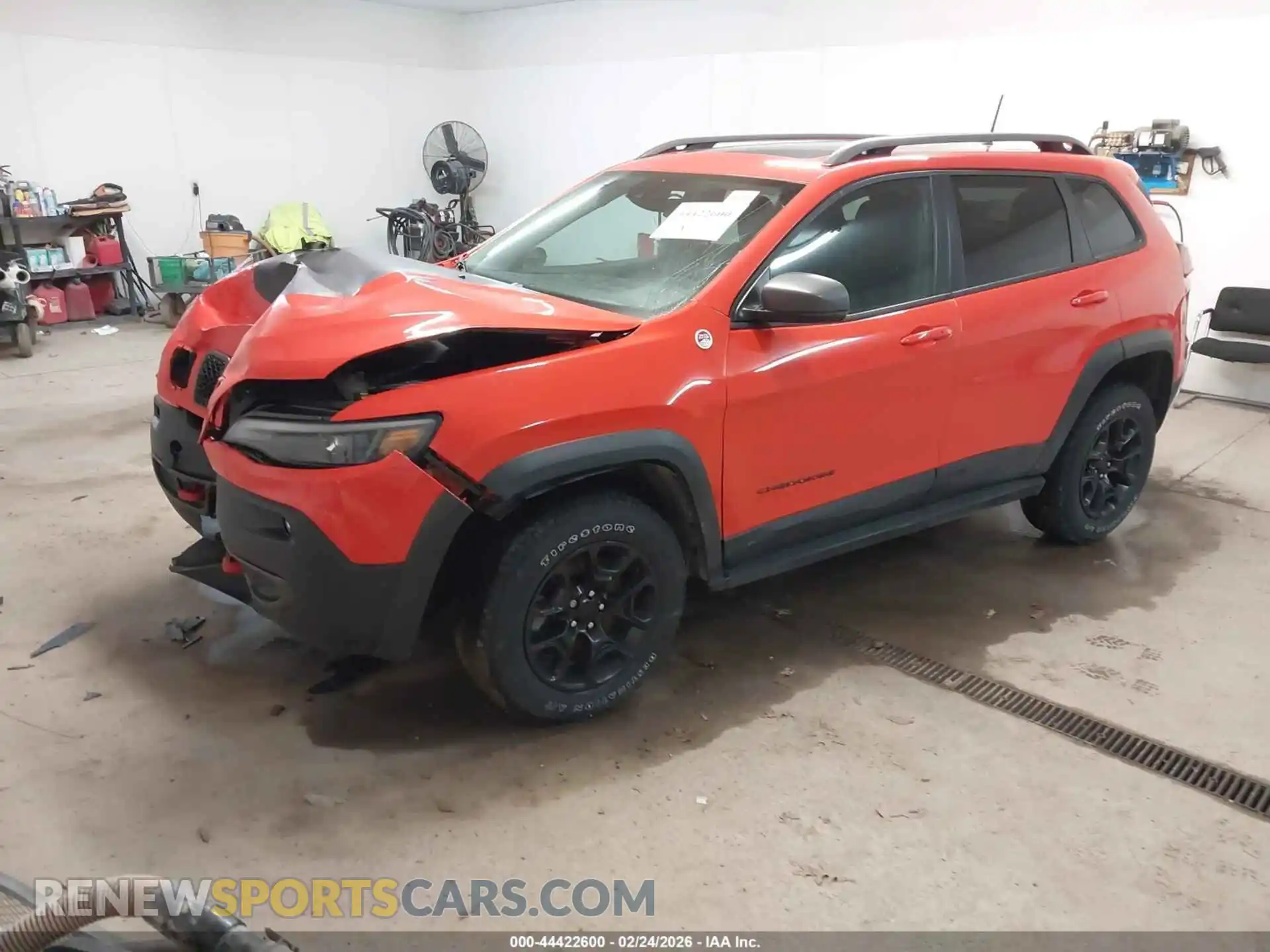 2 Photograph of a damaged car 1C4PJMBX2MD152101 JEEP CHEROKEE 2021