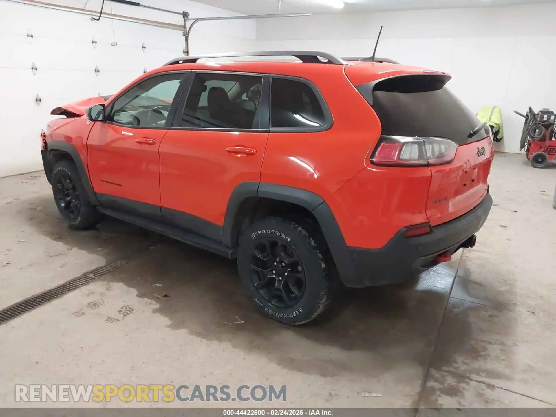 3 Photograph of a damaged car 1C4PJMBX2MD152101 JEEP CHEROKEE 2021