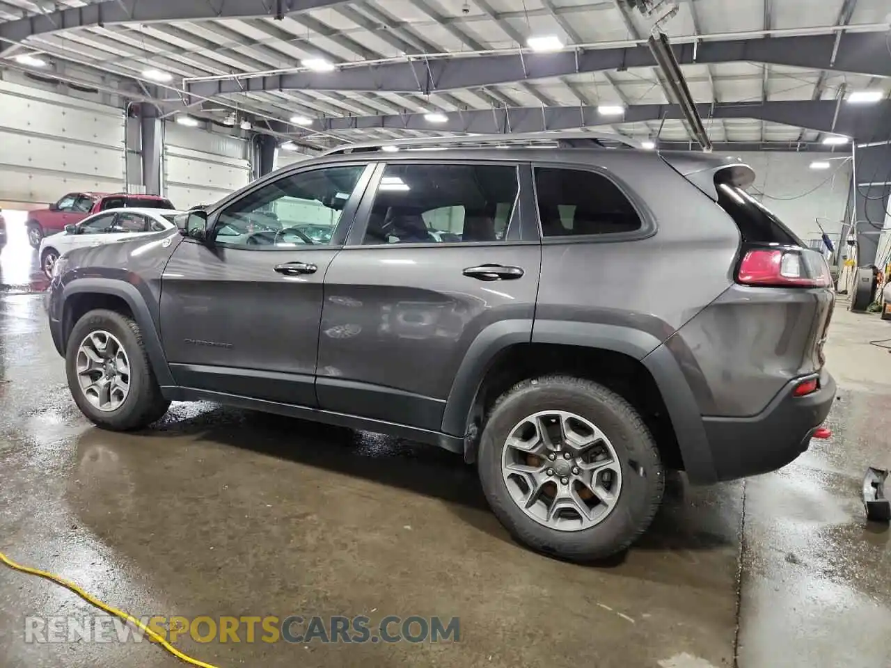 2 Photograph of a damaged car 1C4PJMBX4MD154304 JEEP CHEROKEE 2021