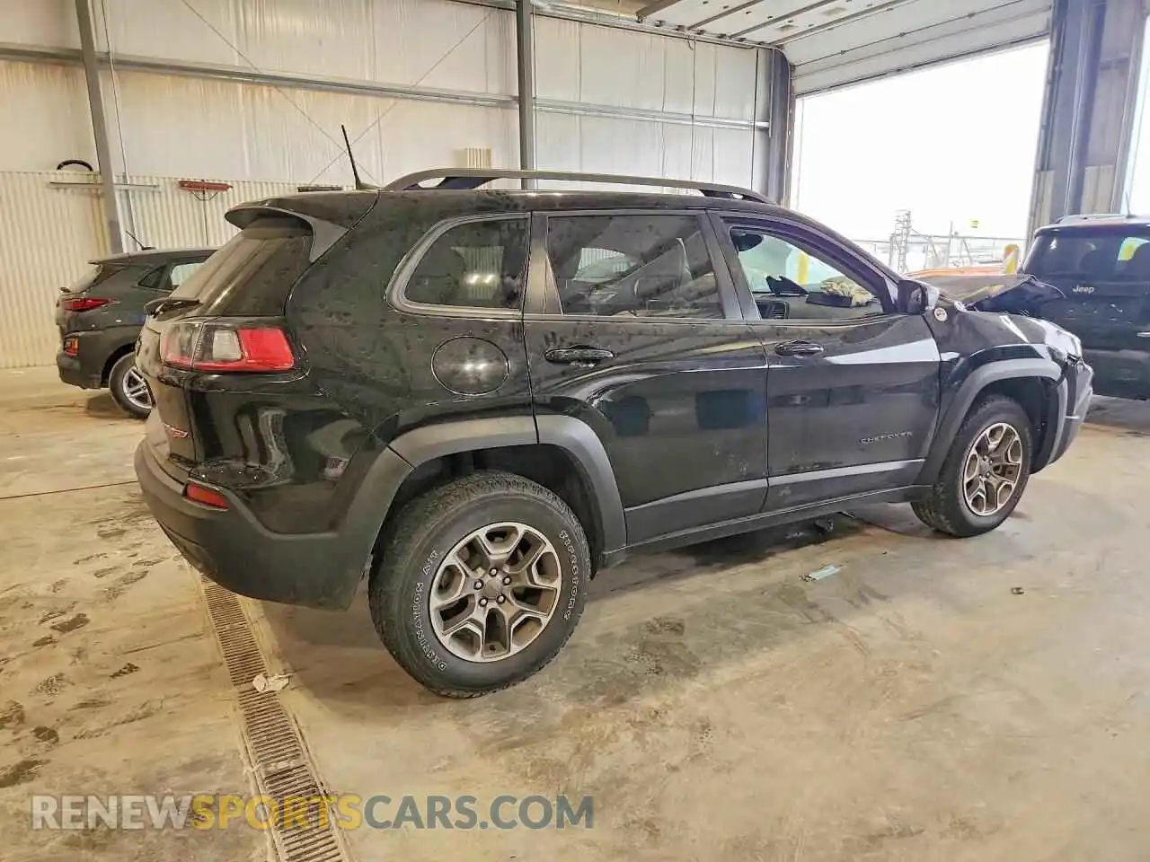 3 Фотография поврежденного автомобиля 1C4PJMBX7MD158038 JEEP CHEROKEE 2021