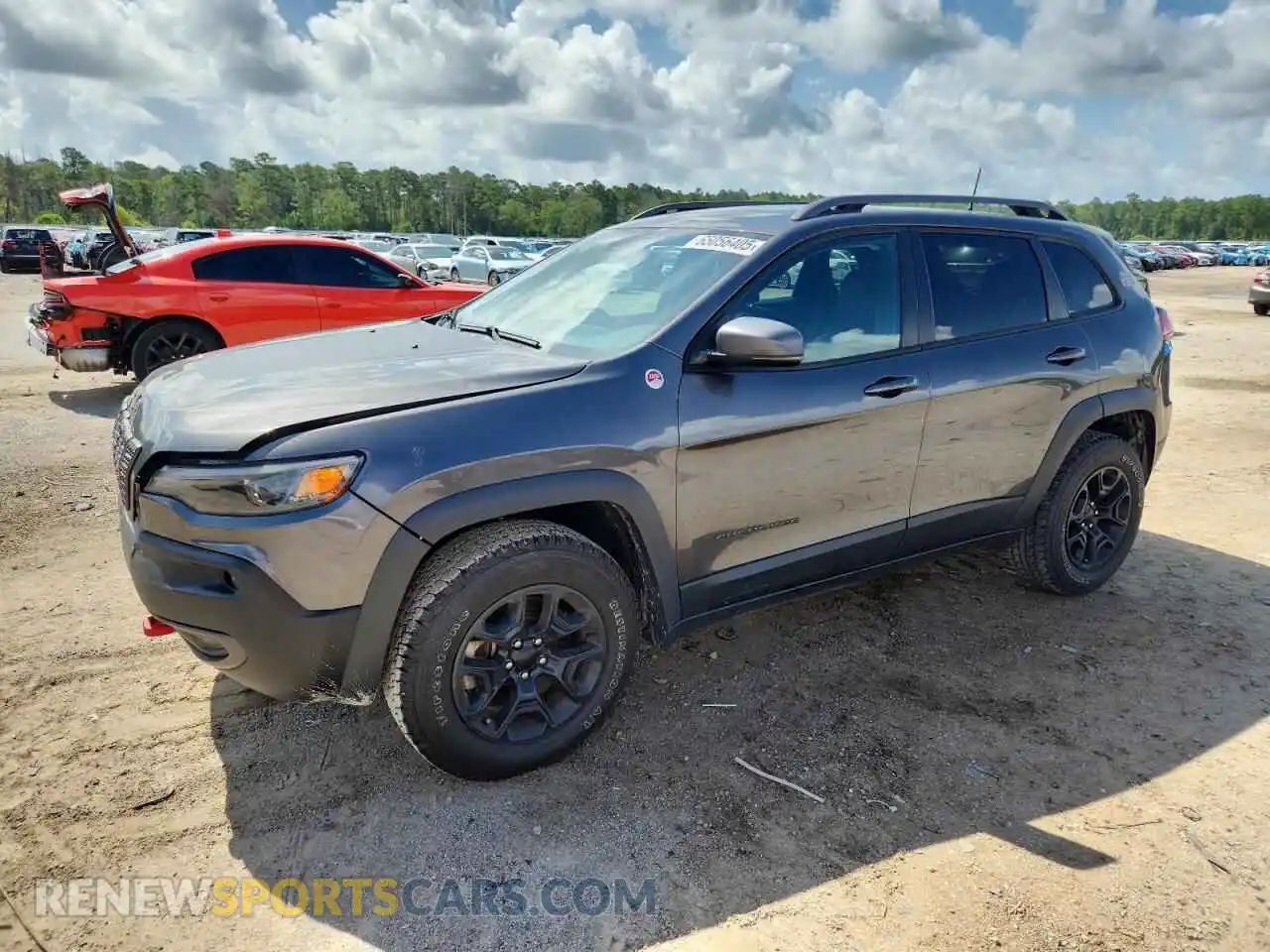 1 Photograph of a damaged car 1C4PJMBX8MD176354 JEEP CHEROKEE 2021