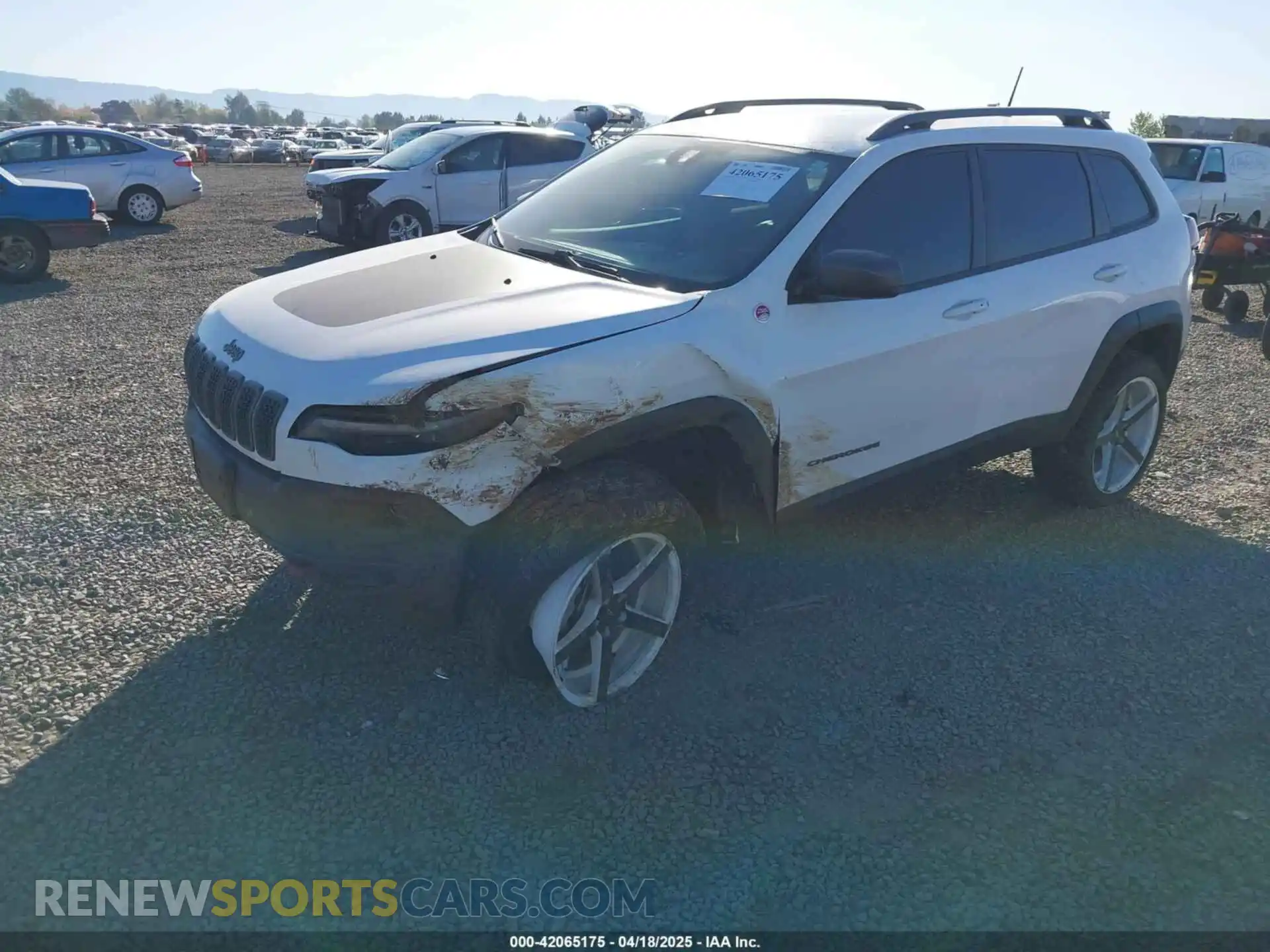 2 Photograph of a damaged car 1C4PJMBX9MD105888 JEEP CHEROKEE 2021