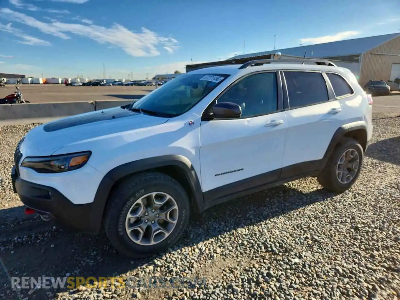 1 Photograph of a damaged car 1C4PJMBX9MD142097 JEEP CHEROKEE 2021