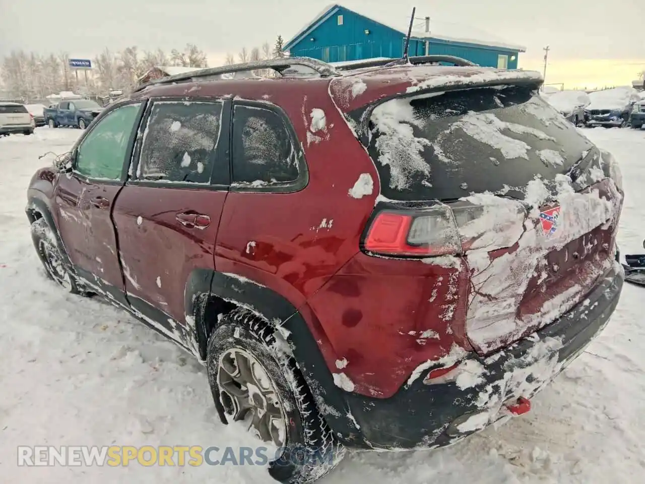 2 Photograph of a damaged car 1C4PJMBXXMD153254 JEEP CHEROKEE 2021