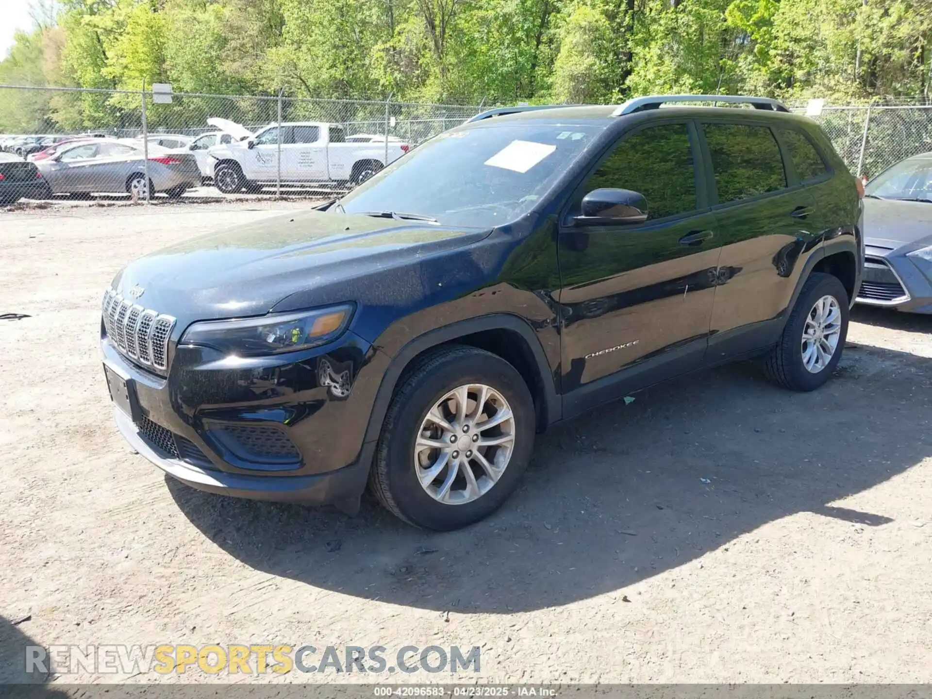 2 Фотография поврежденного автомобиля 1C4PJMCB6MD111862 JEEP CHEROKEE 2021