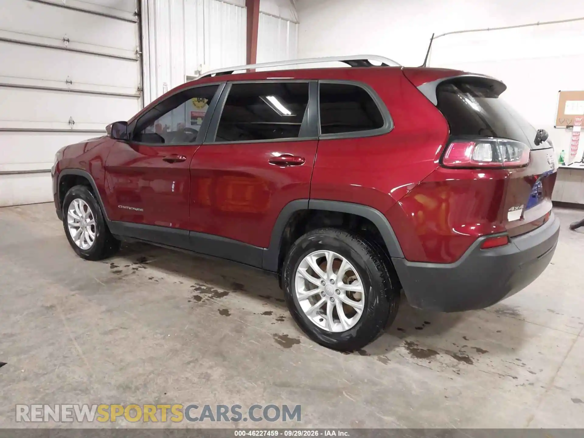 3 Photograph of a damaged car 1C4PJMCB6MD212299 JEEP CHEROKEE 2021