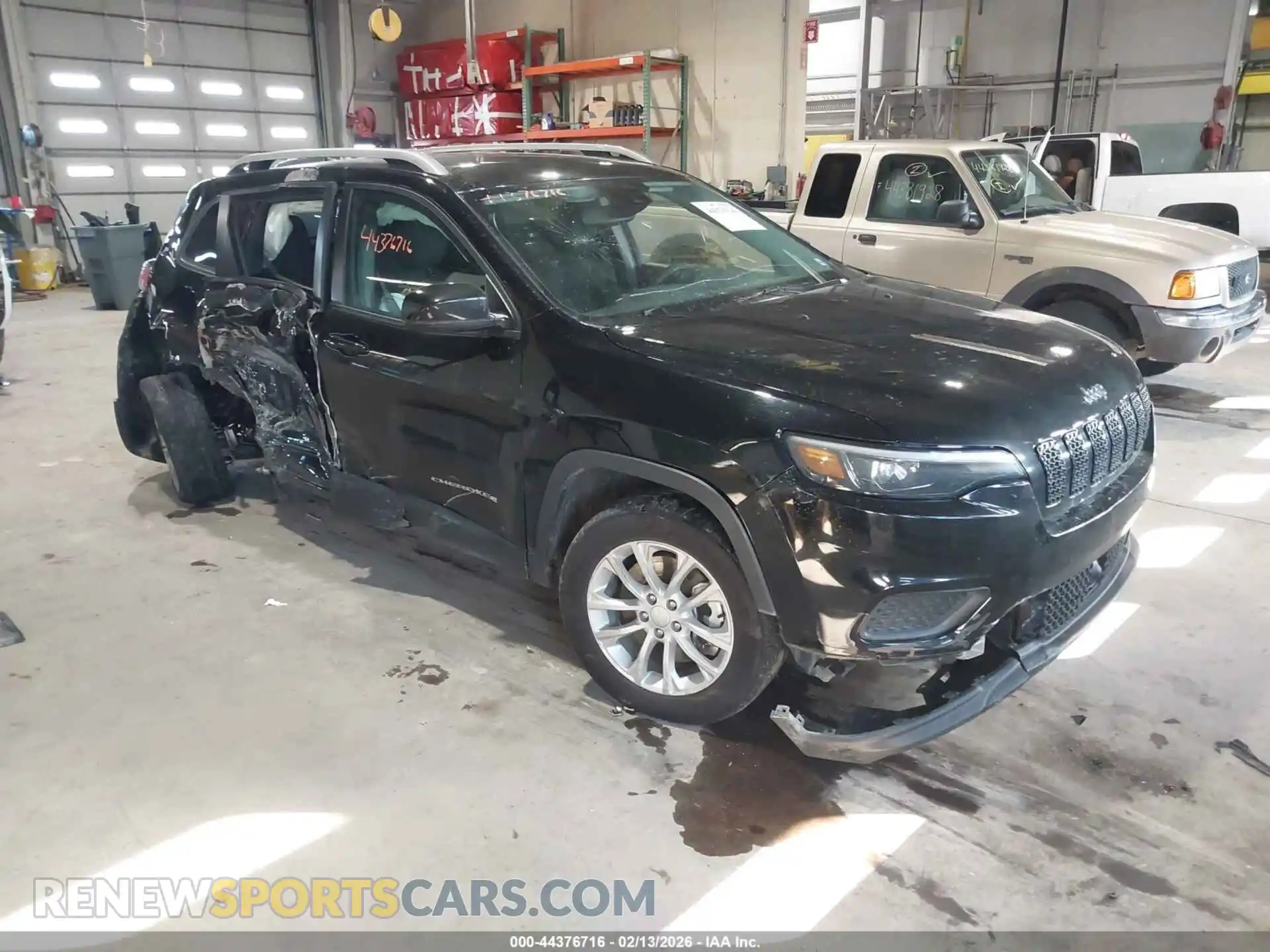 1 Фотография поврежденного автомобиля 1C4PJMCBXMD139714 JEEP CHEROKEE 2021