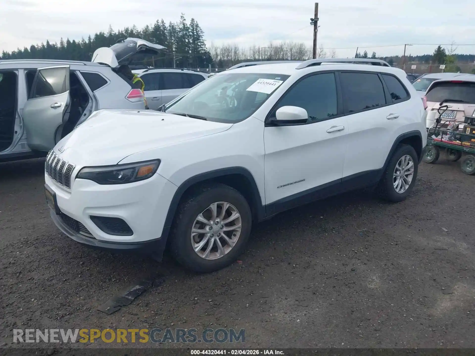 2 fotografías del automóvil dañado 1C4PJMCBXMD245340 JEEP CHEROKEE 2021