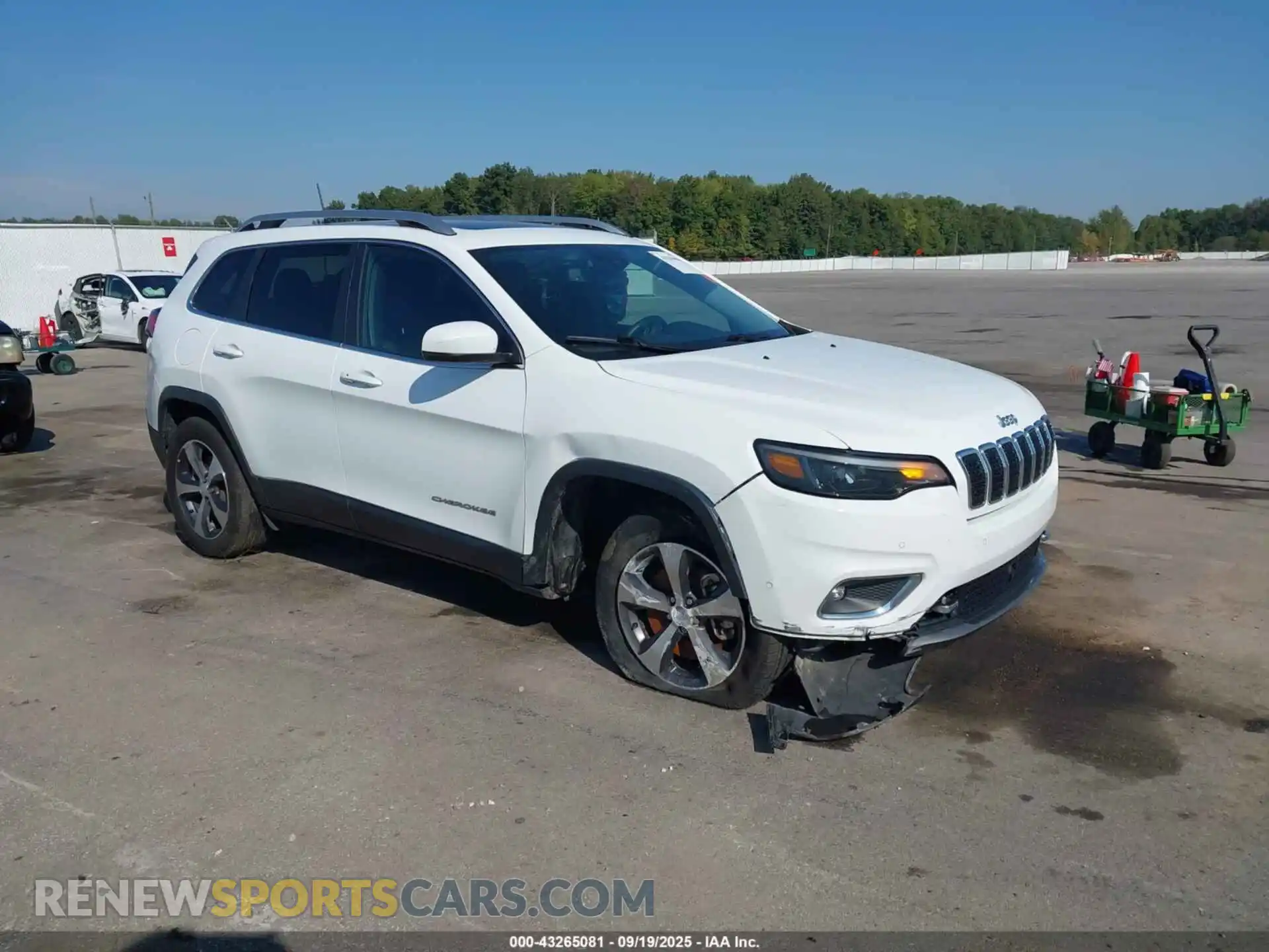 1 Photograph of a damaged car 1C4PJMDX1MD158193 JEEP CHEROKEE 2021
