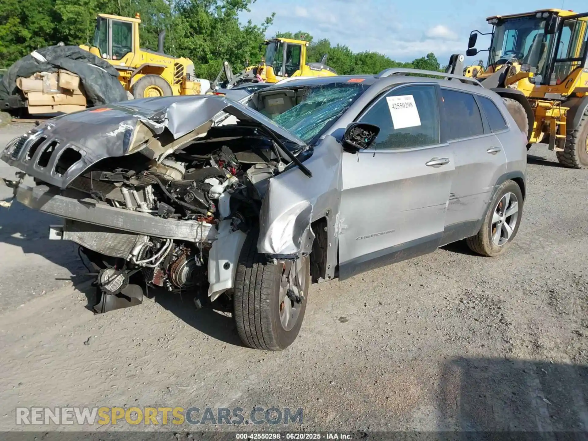 2 Photograph of a damaged car 1C4PJMDX3MD102580 JEEP CHEROKEE 2021