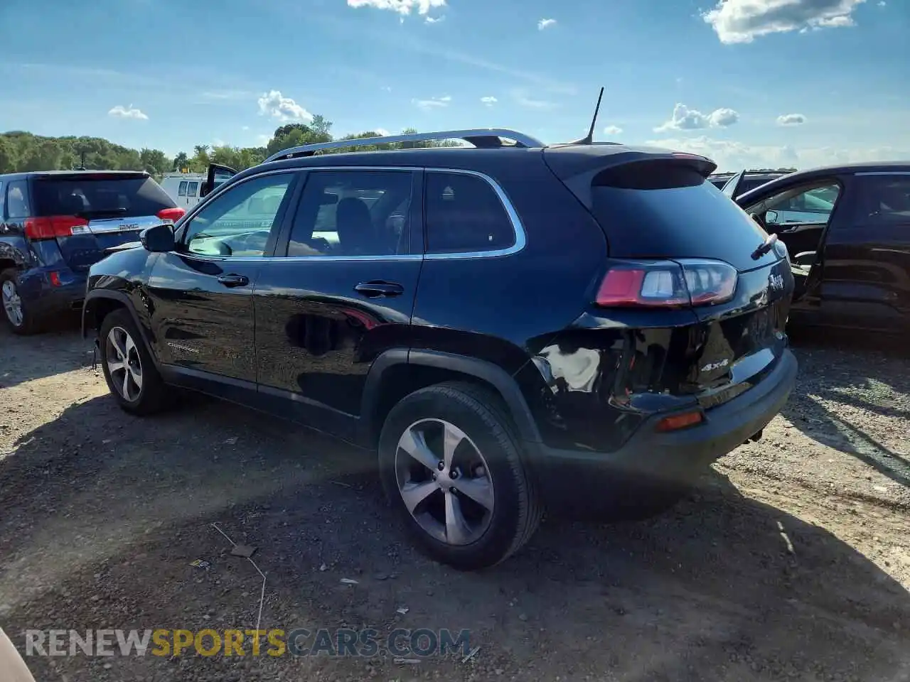 2 Photograph of a damaged car 1C4PJMDX3MD127656 JEEP CHEROKEE 2021