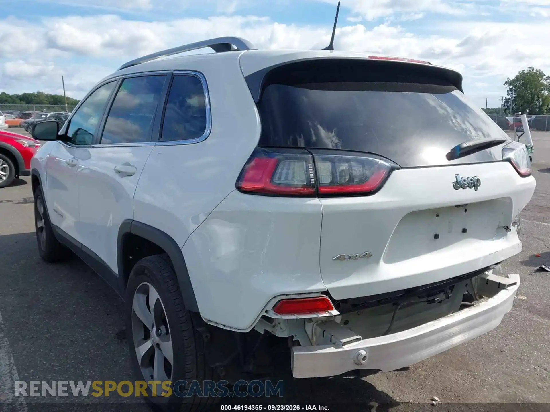 3 Photograph of a damaged car 1C4PJMDX4MD118044 JEEP CHEROKEE 2021