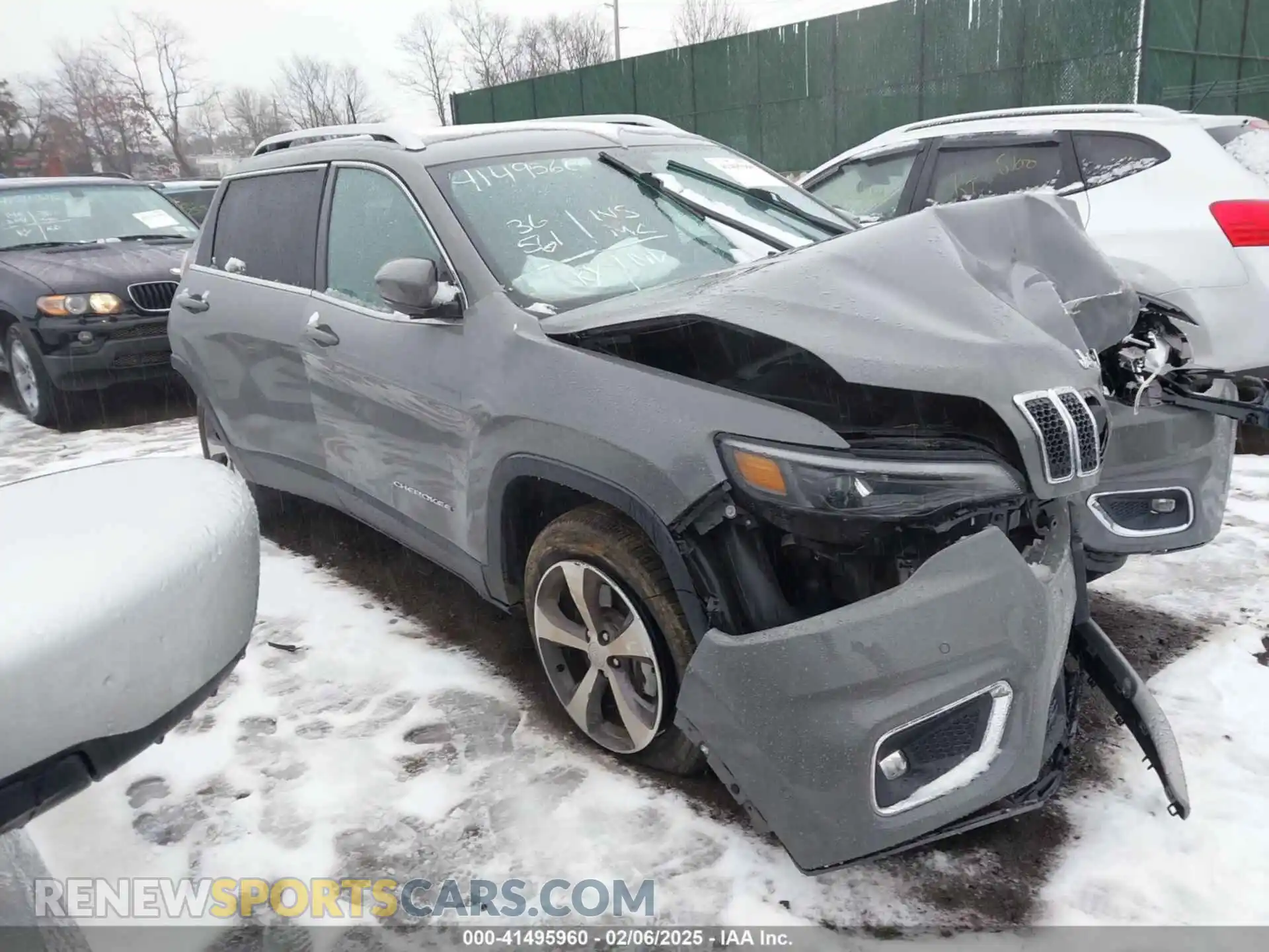 1 Photograph of a damaged car 1C4PJMDX4MD124071 JEEP CHEROKEE 2021