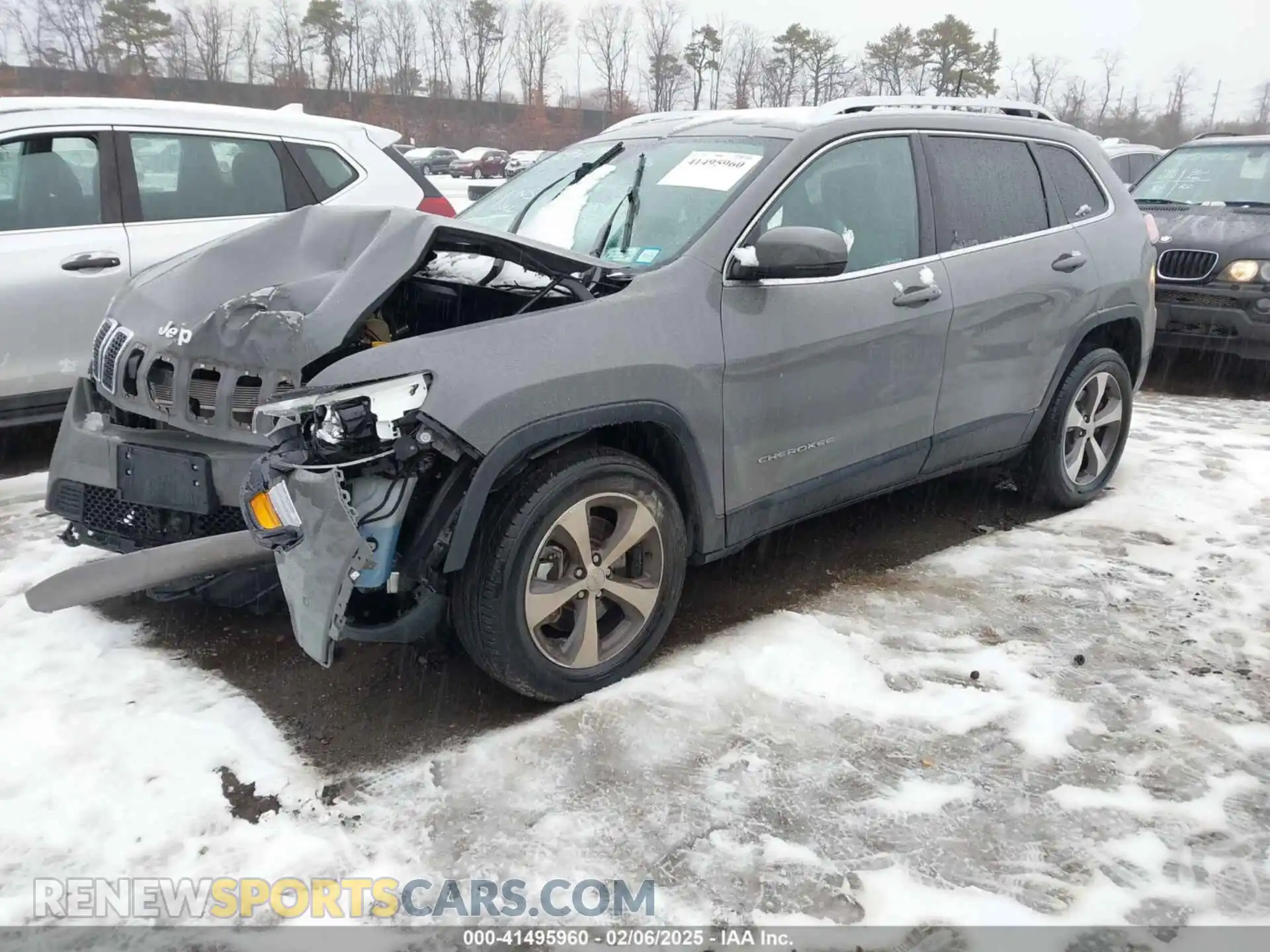 2 Photograph of a damaged car 1C4PJMDX4MD124071 JEEP CHEROKEE 2021