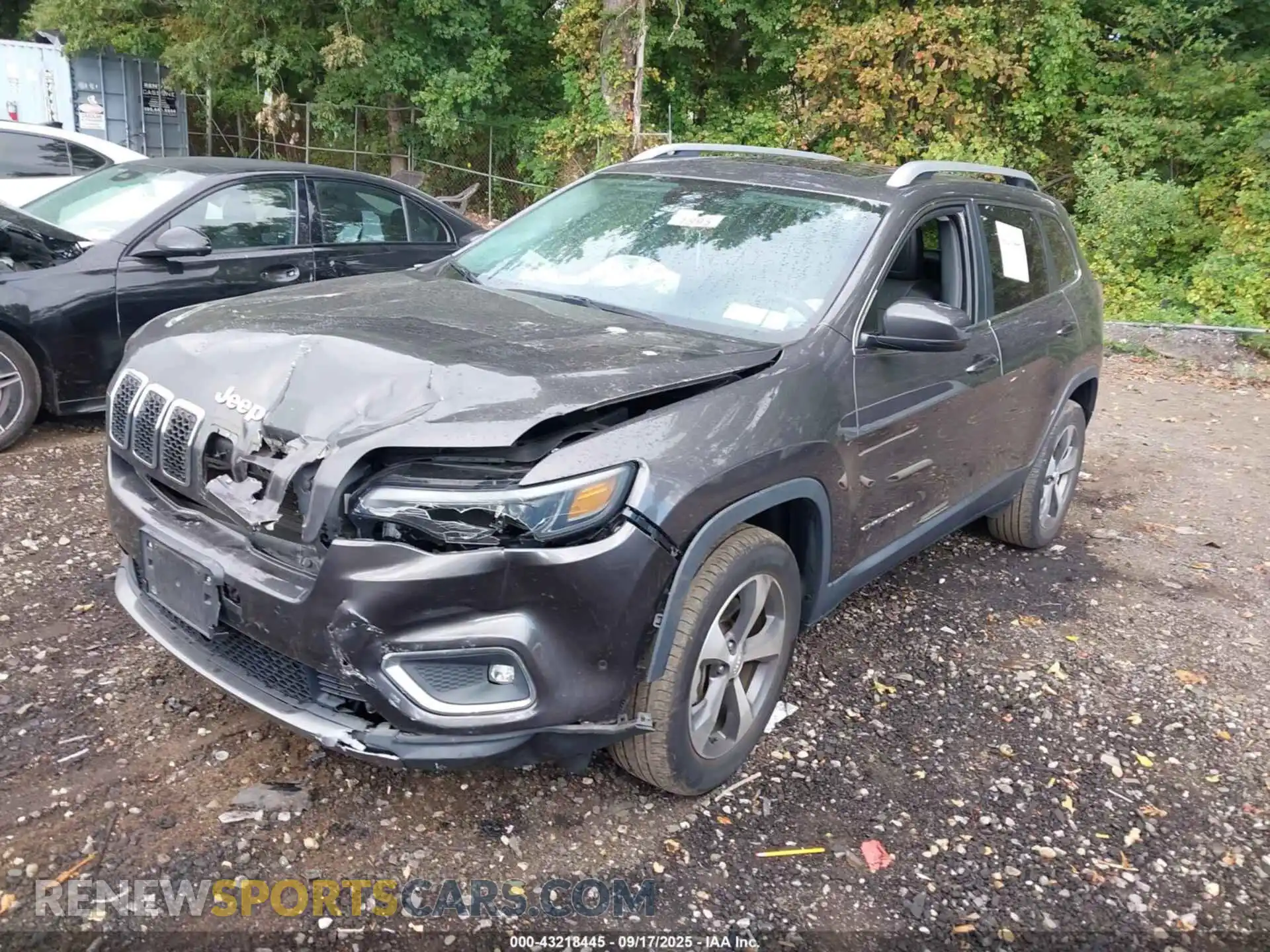 2 Photograph of a damaged car 1C4PJMDX9MD195086 JEEP CHEROKEE 2021