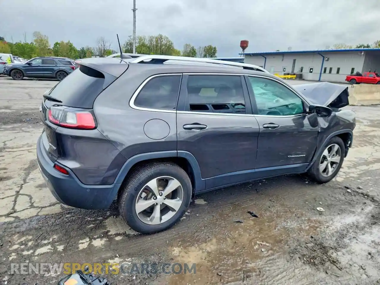 3 Photograph of a damaged car 1C4PJMDX9MD222058 JEEP CHEROKEE 2021