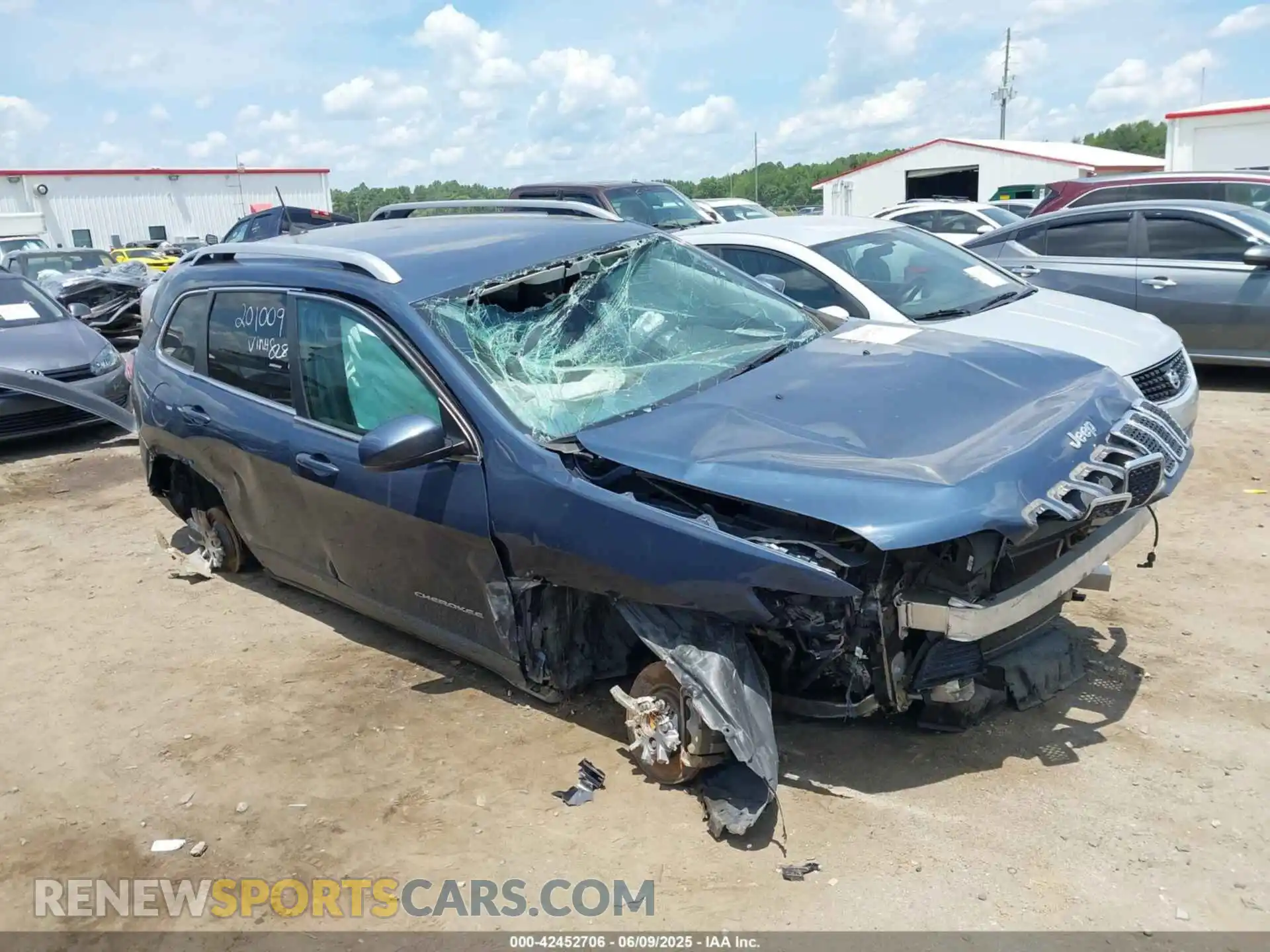 1 Photograph of a damaged car 1C4PJMLB0MD218289 JEEP CHEROKEE 2021