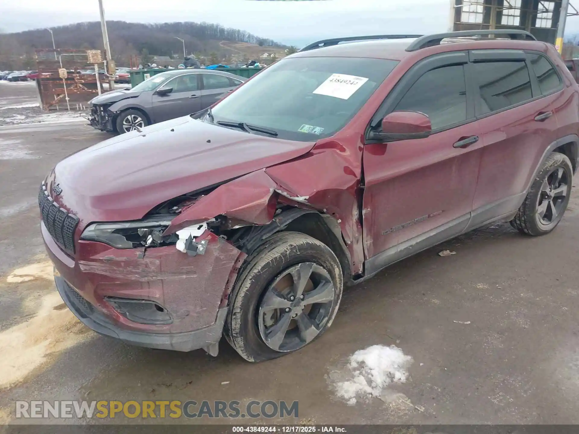 2 Photograph of a damaged car 1C4PJMLB6MD117208 JEEP CHEROKEE 2021