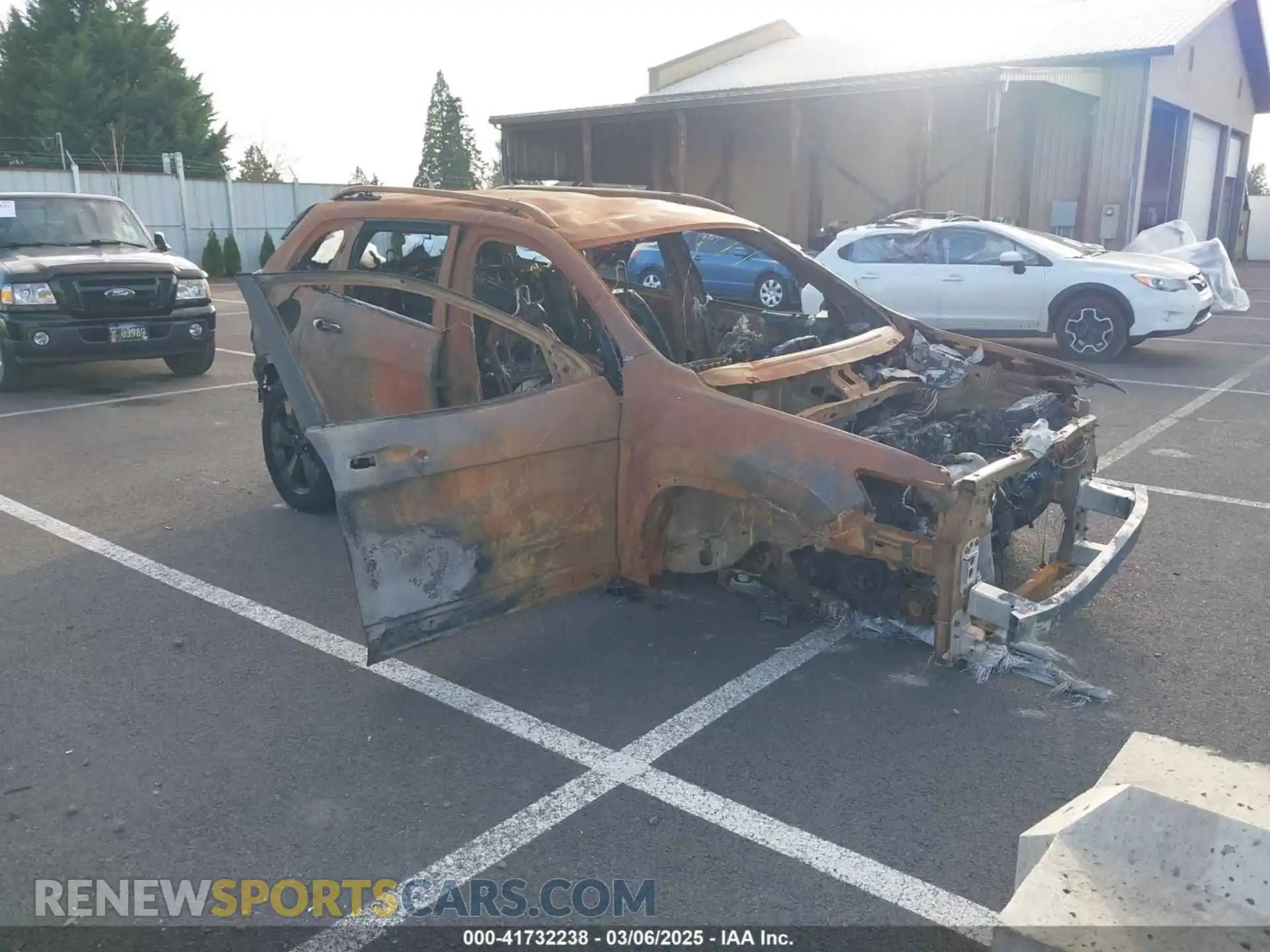 1 Фотография поврежденного автомобиля 1C4PJMLB8MD127271 JEEP CHEROKEE 2021