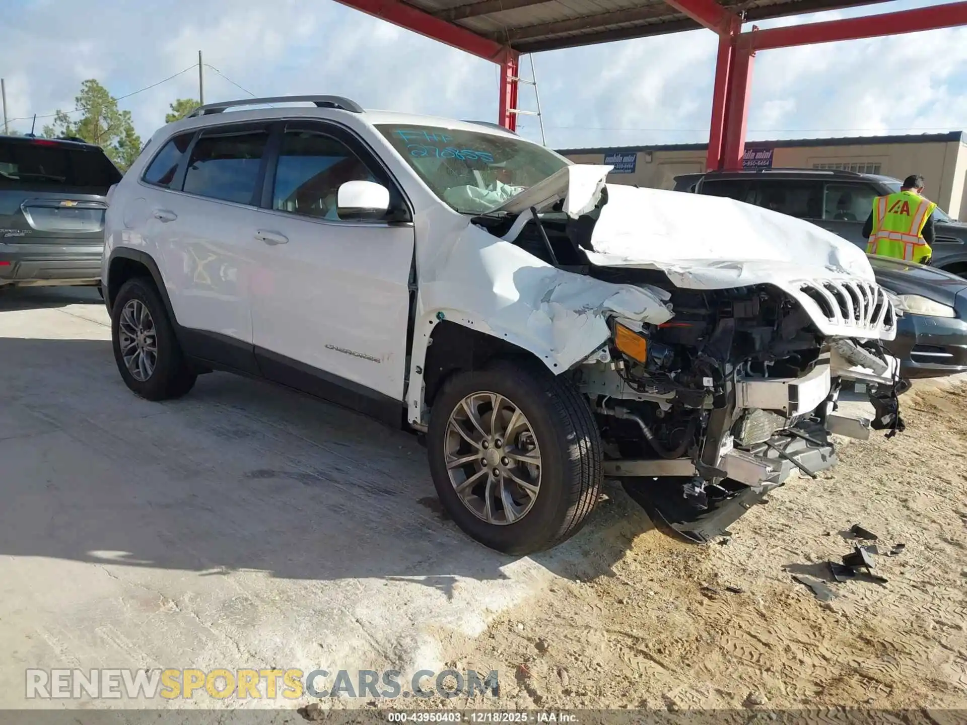 1 Photograph of a damaged car 1C4PJMLB9MD146427 JEEP CHEROKEE 2021