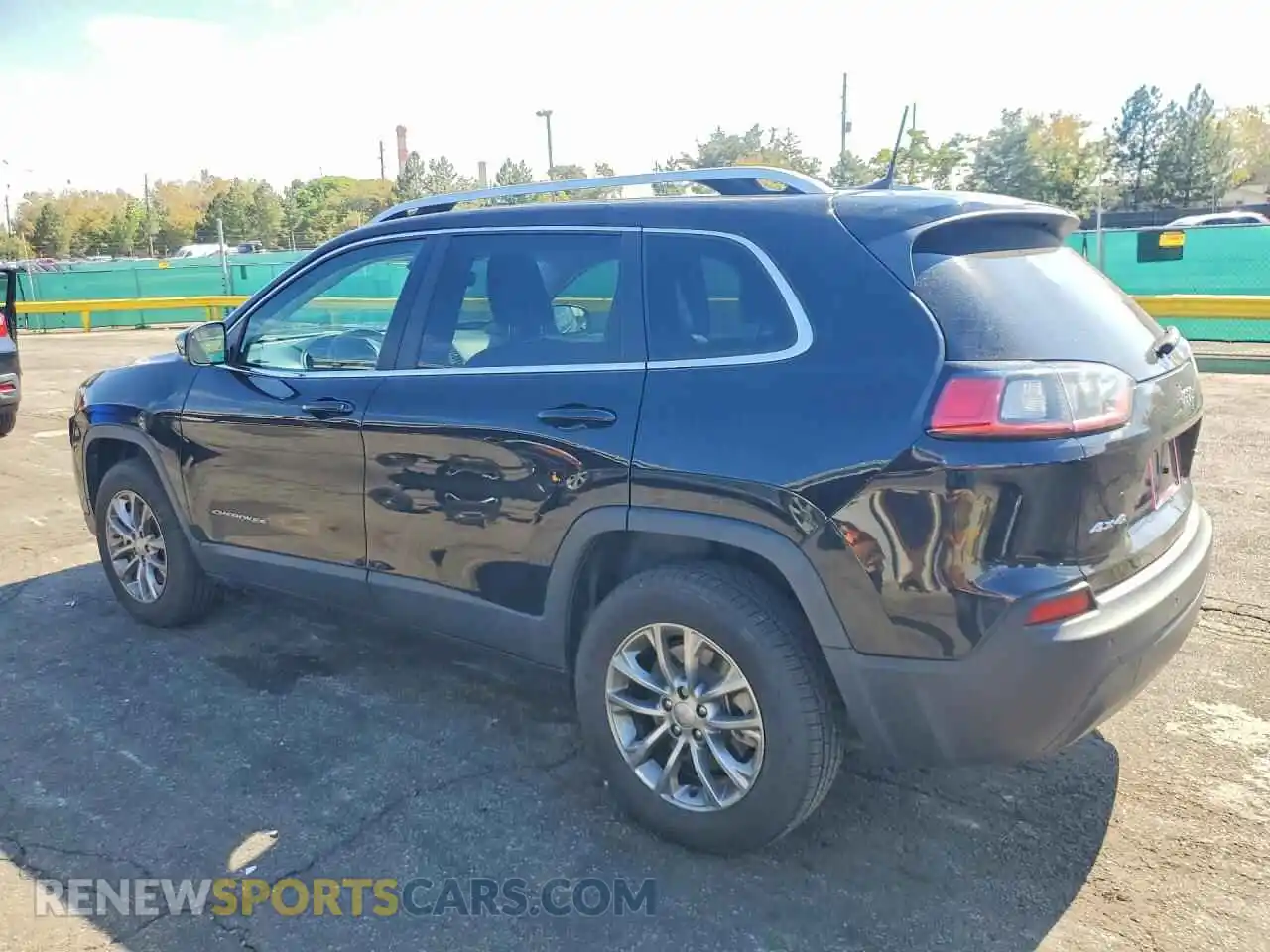 2 Photograph of a damaged car 1C4PJMLB9MD177080 JEEP CHEROKEE 2021