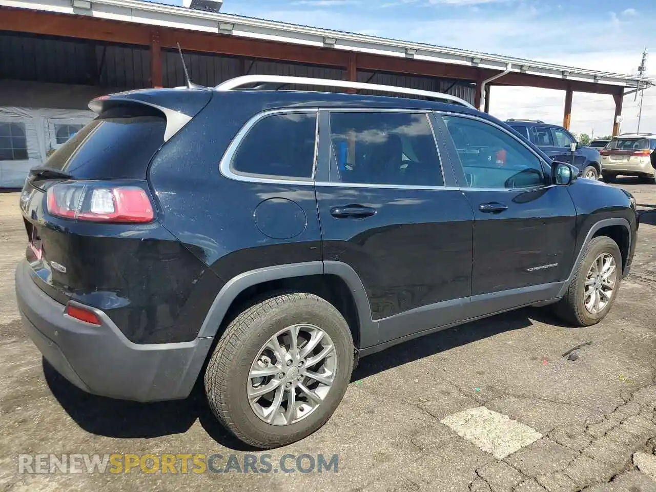 3 Photograph of a damaged car 1C4PJMLB9MD177080 JEEP CHEROKEE 2021