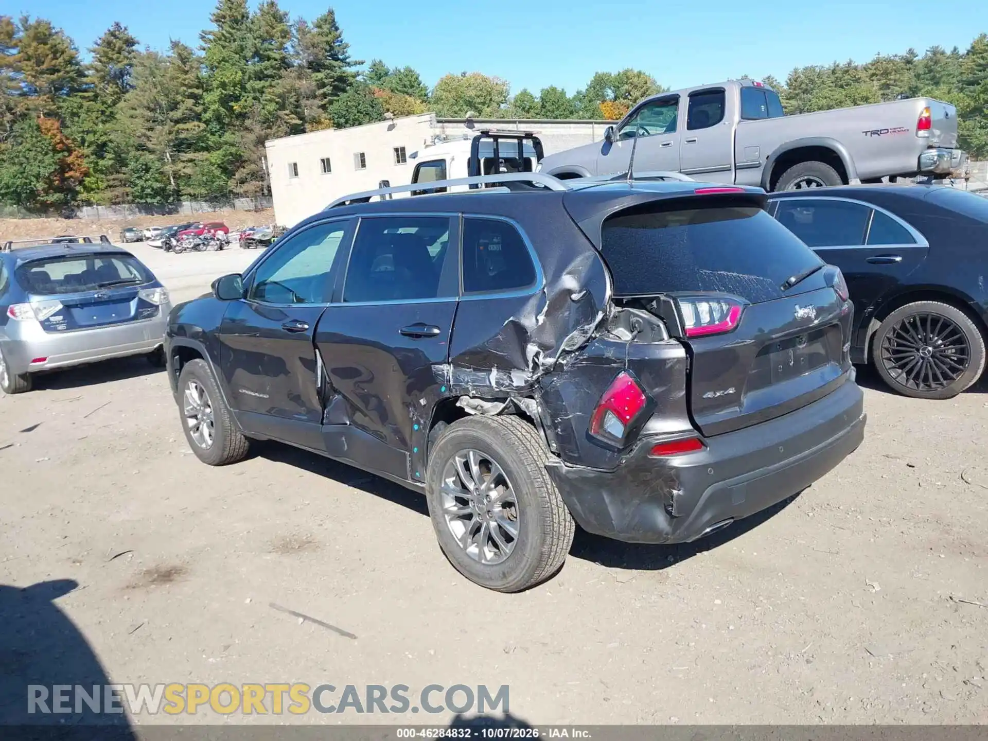 3 Photograph of a damaged car 1C4PJMMN2MD162591 JEEP CHEROKEE 2021
