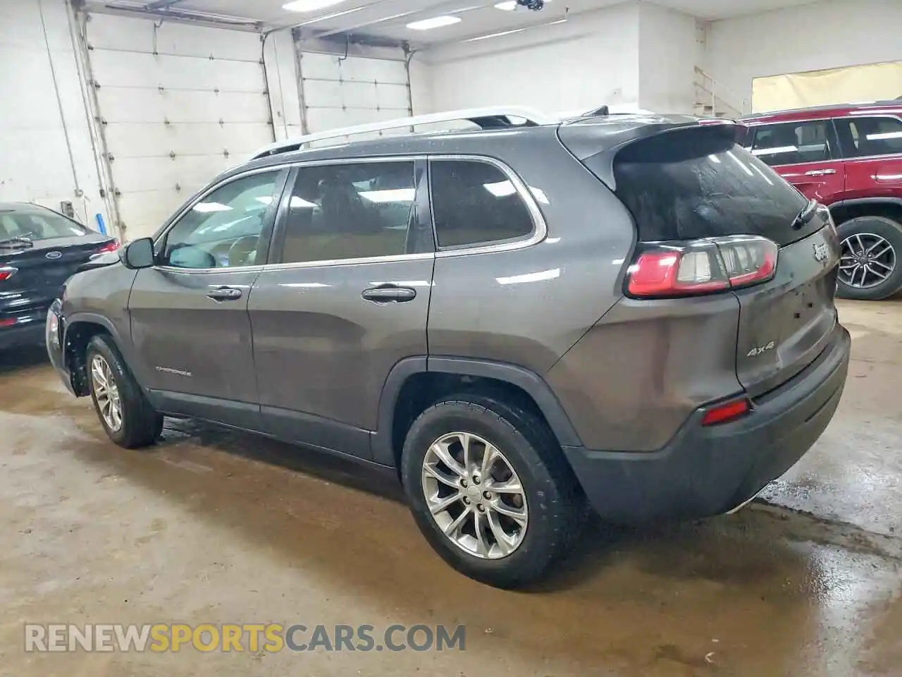 2 Photograph of a damaged car 1C4PJMMX1MD136162 JEEP CHEROKEE 2021