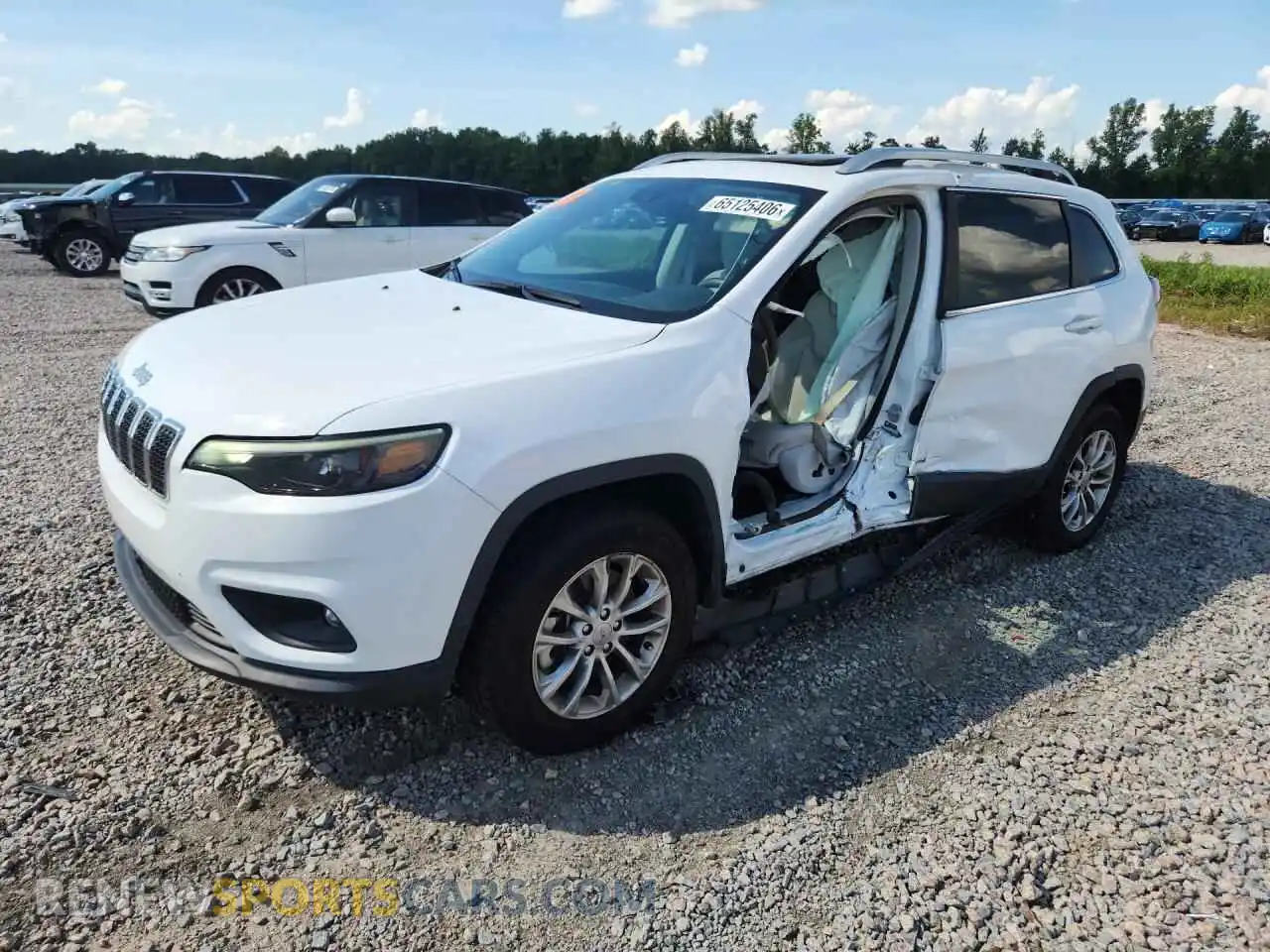 1 Photograph of a damaged car 1C4PJMMX1MD222636 JEEP CHEROKEE 2021
