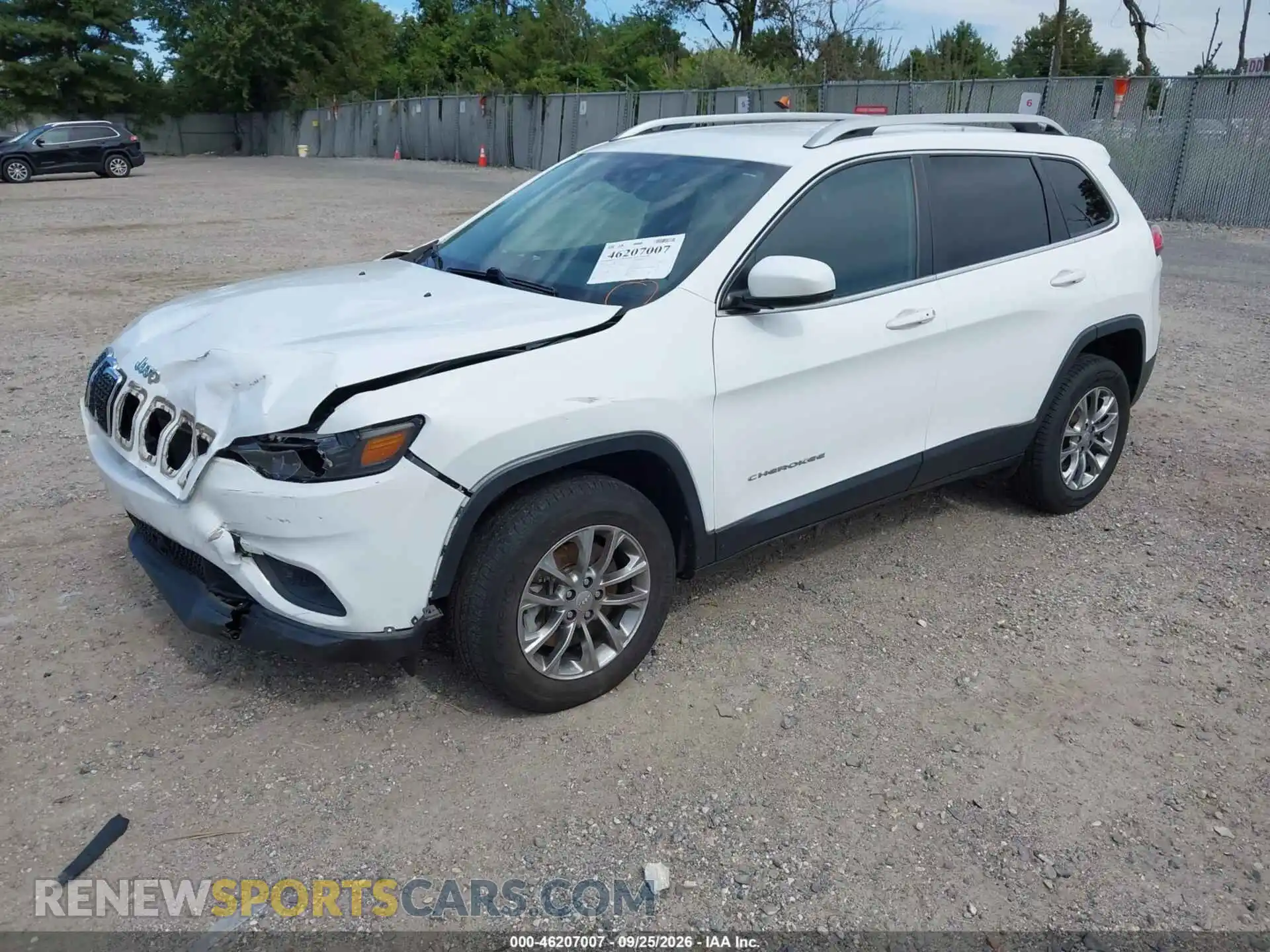 2 Photograph of a damaged car 1C4PJMMX3MD118102 JEEP CHEROKEE 2021