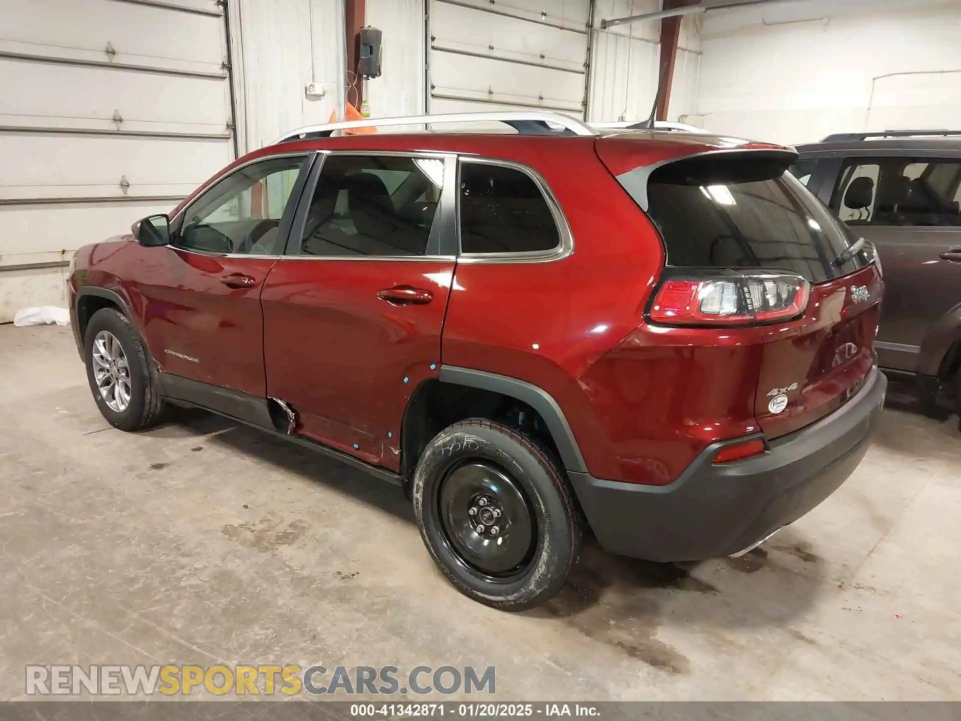 3 Photograph of a damaged car 1C4PJMMX3MD142612 JEEP CHEROKEE 2021