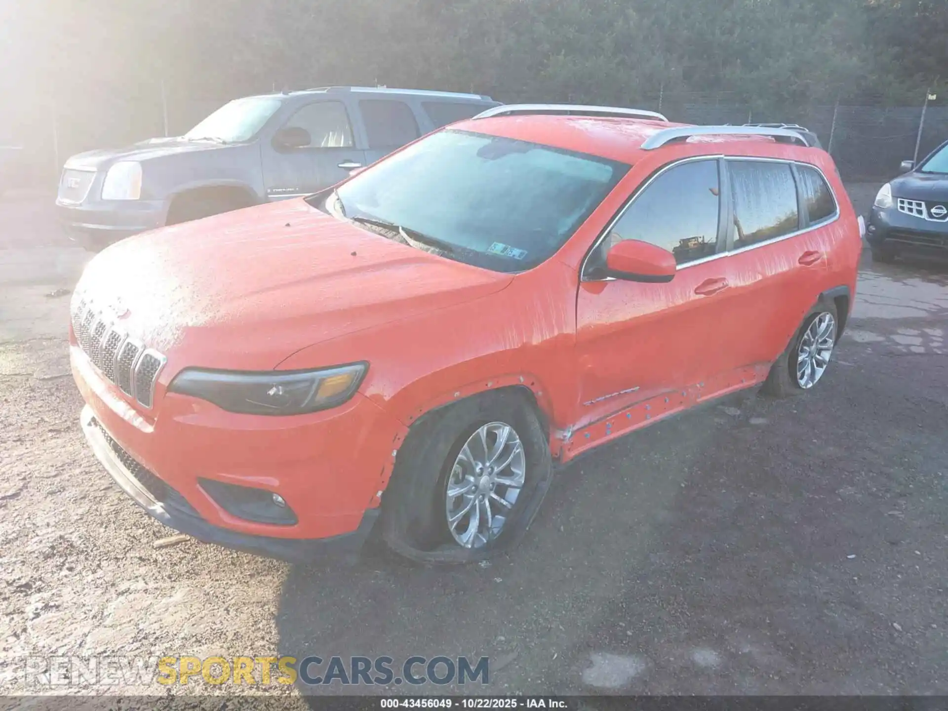 2 fotografías del automóvil dañado 1C4PJMMX4MD177899 JEEP CHEROKEE 2021