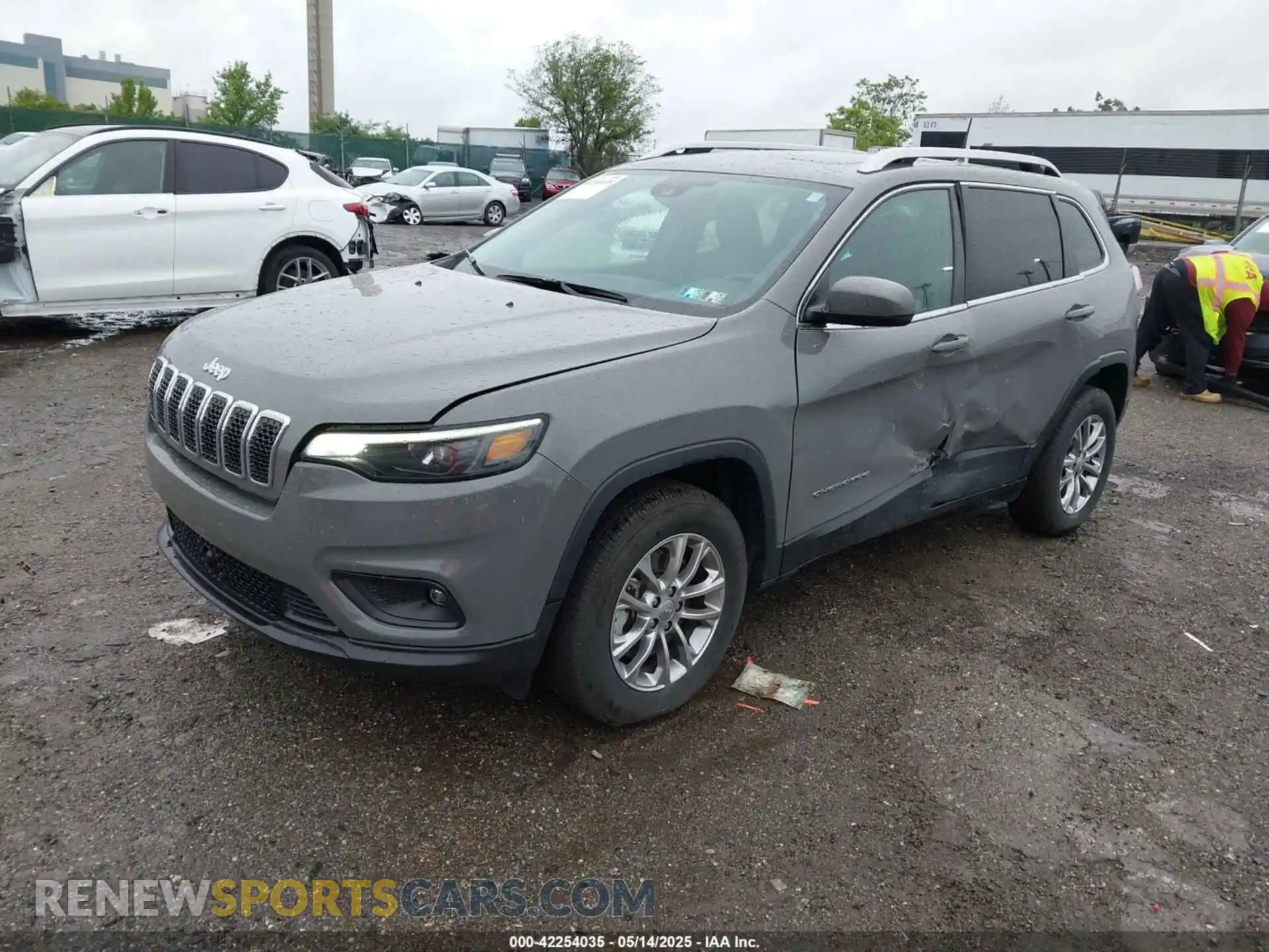 2 Photograph of a damaged car 1C4PJMMX7MD108821 JEEP CHEROKEE 2021