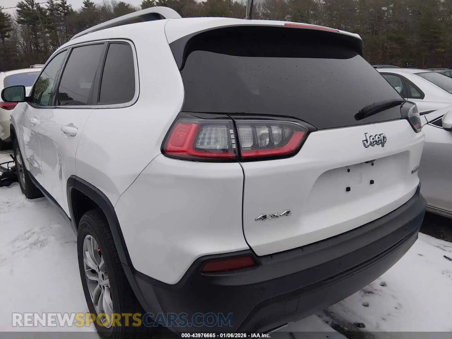 3 Photograph of a damaged car 1C4PJMMX8MD175573 JEEP CHEROKEE 2021