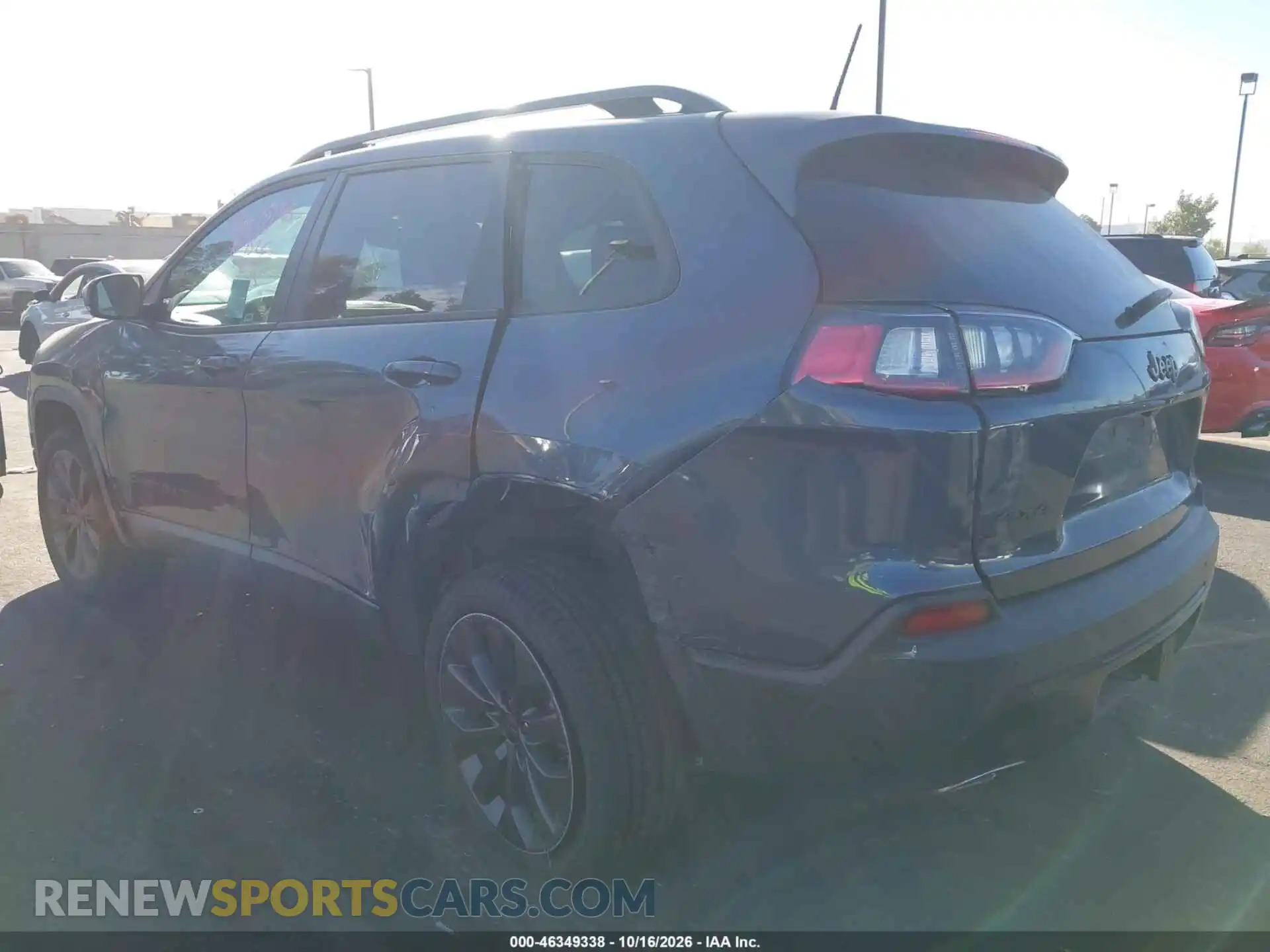 3 Photograph of a damaged car 1C4PJMMX8MD202898 JEEP CHEROKEE 2021