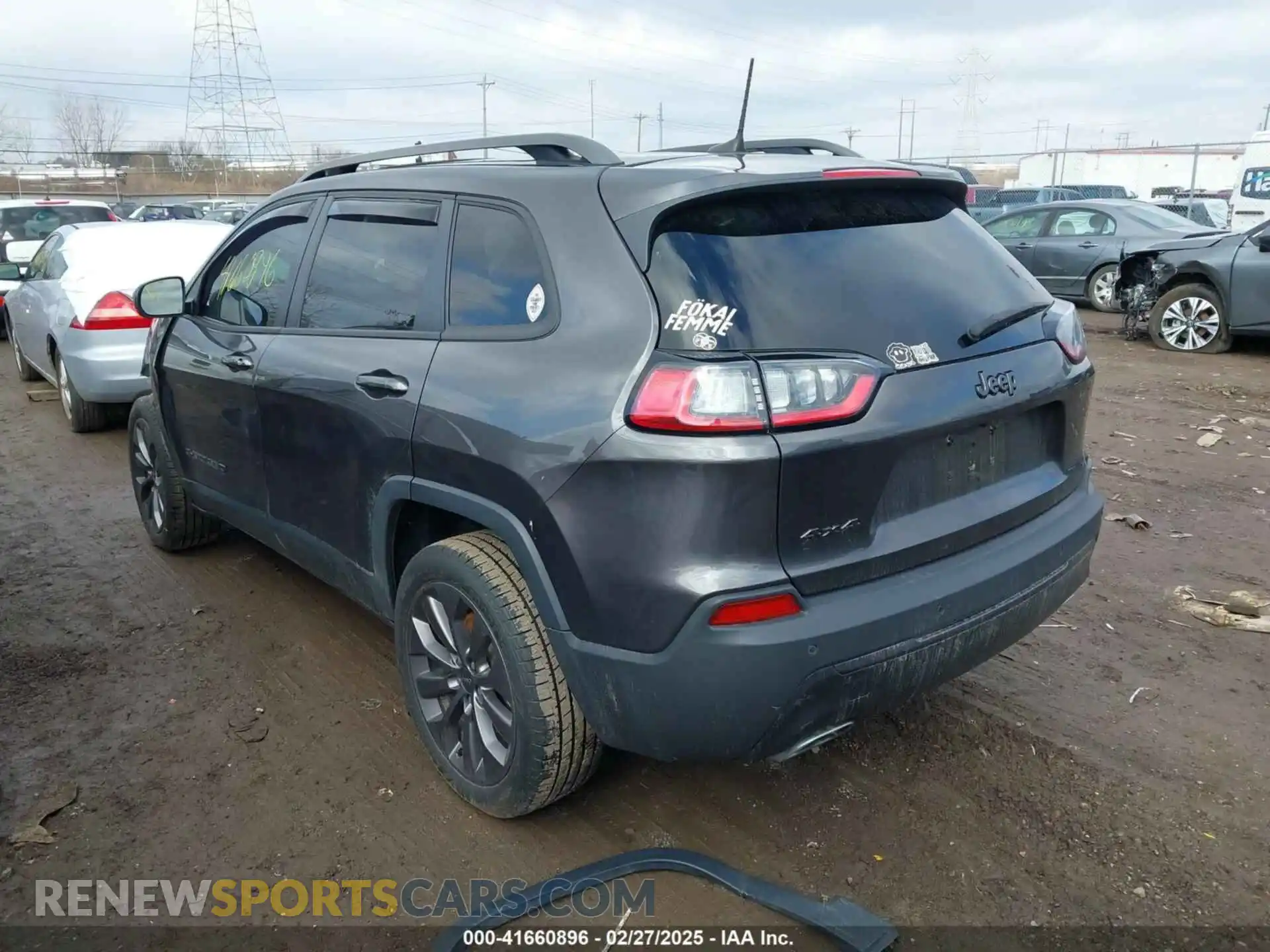 3 Photograph of a damaged car 1C4PJMMX9MD186078 JEEP CHEROKEE 2021