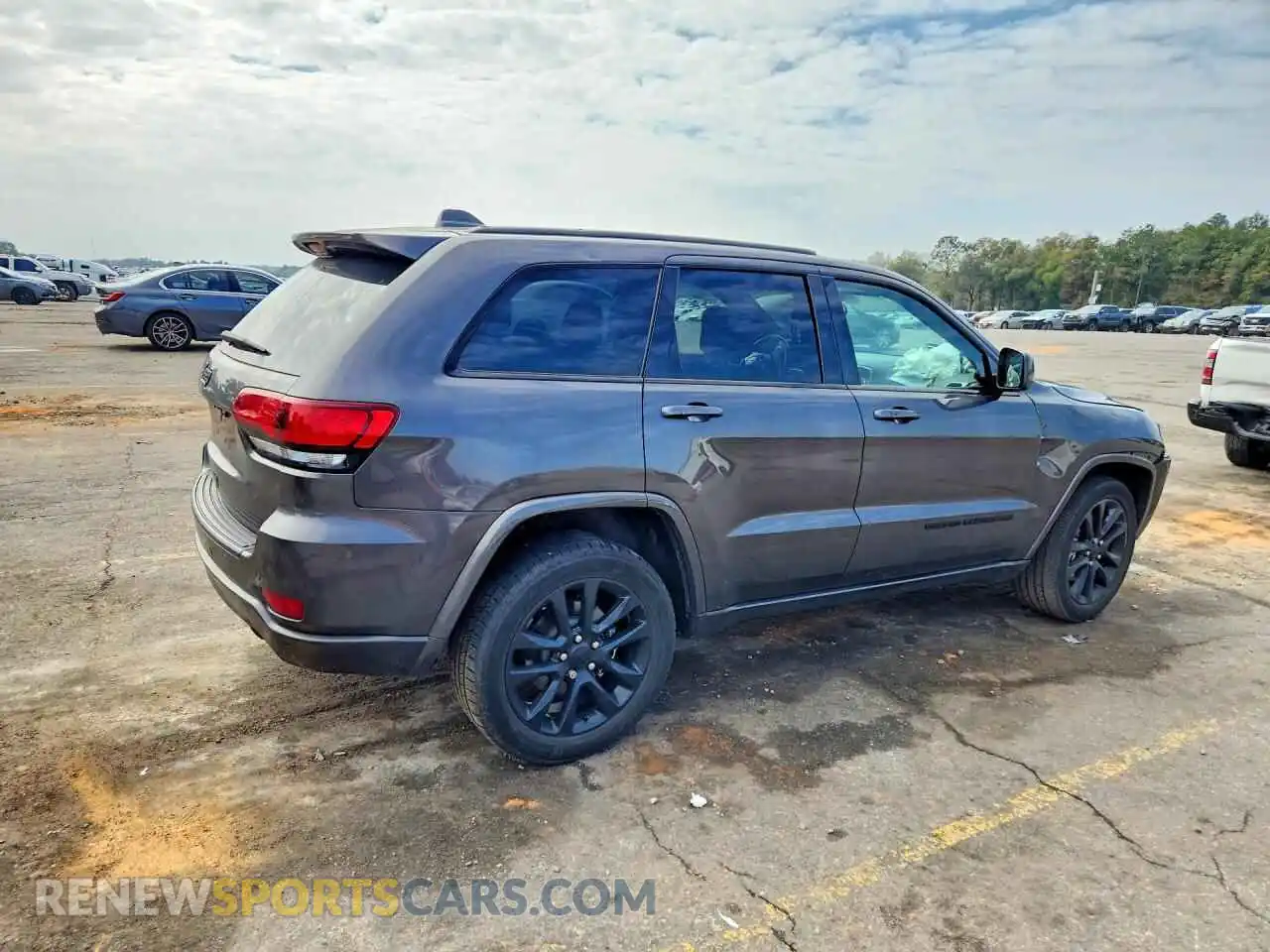 3 Photograph of a damaged car 1C4RJEAG3MC714156 JEEP CHEROKEE 2021