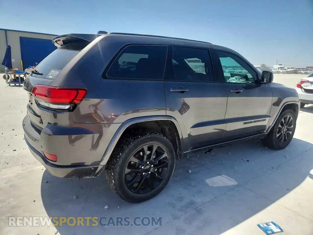 3 Photograph of a damaged car 1C4RJFAG3MC647502 JEEP CHEROKEE 2021