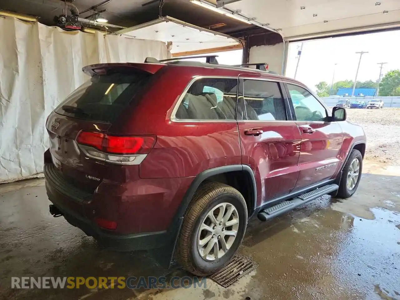 3 Photograph of a damaged car 1C4RJFAG4MC606330 JEEP CHEROKEE 2021