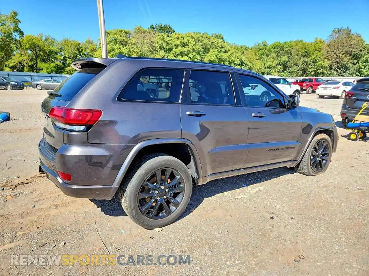 3 Photograph of a damaged car 1C4RJFAG7MC675903 JEEP CHEROKEE 2021