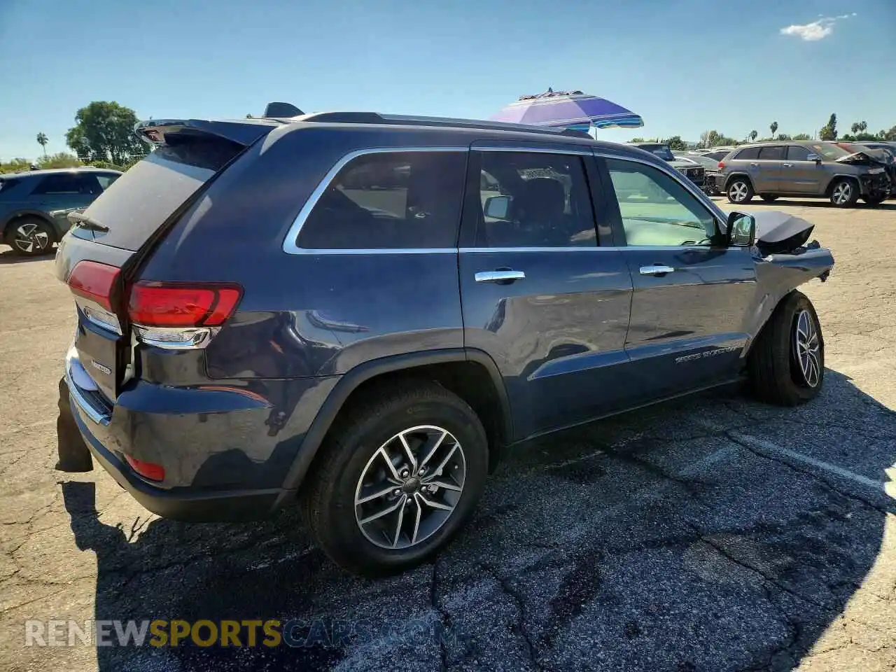 3 Photograph of a damaged car 1C4RJFBG0MC817376 JEEP CHEROKEE 2021