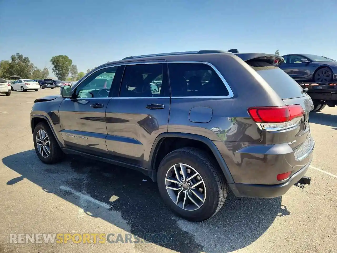 2 Photograph of a damaged car 1C4RJFBG3MC698156 JEEP CHEROKEE 2021