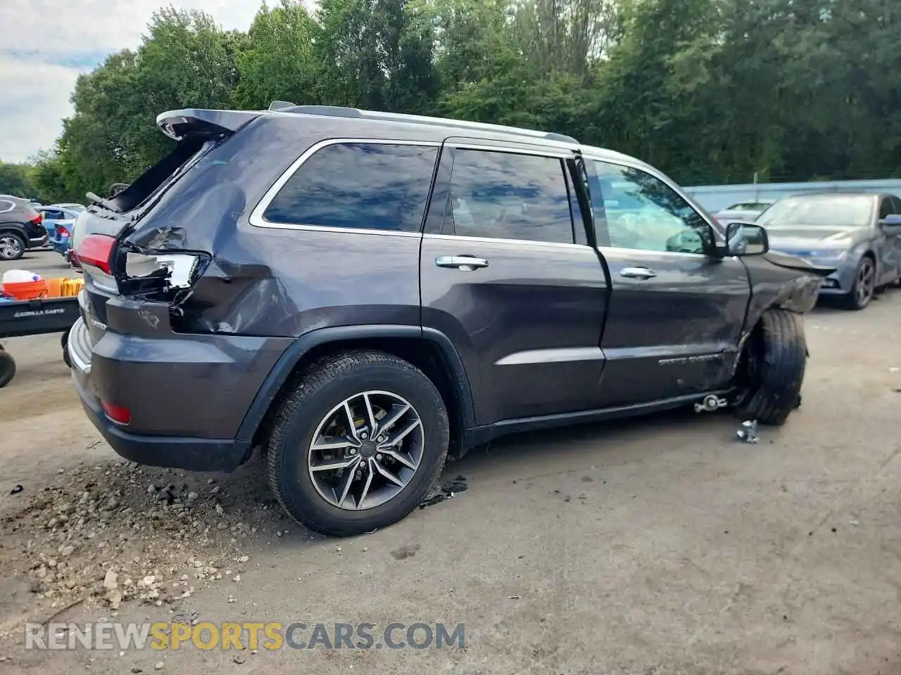 3 Photograph of a damaged car 1C4RJFBG3MC701086 JEEP CHEROKEE 2021