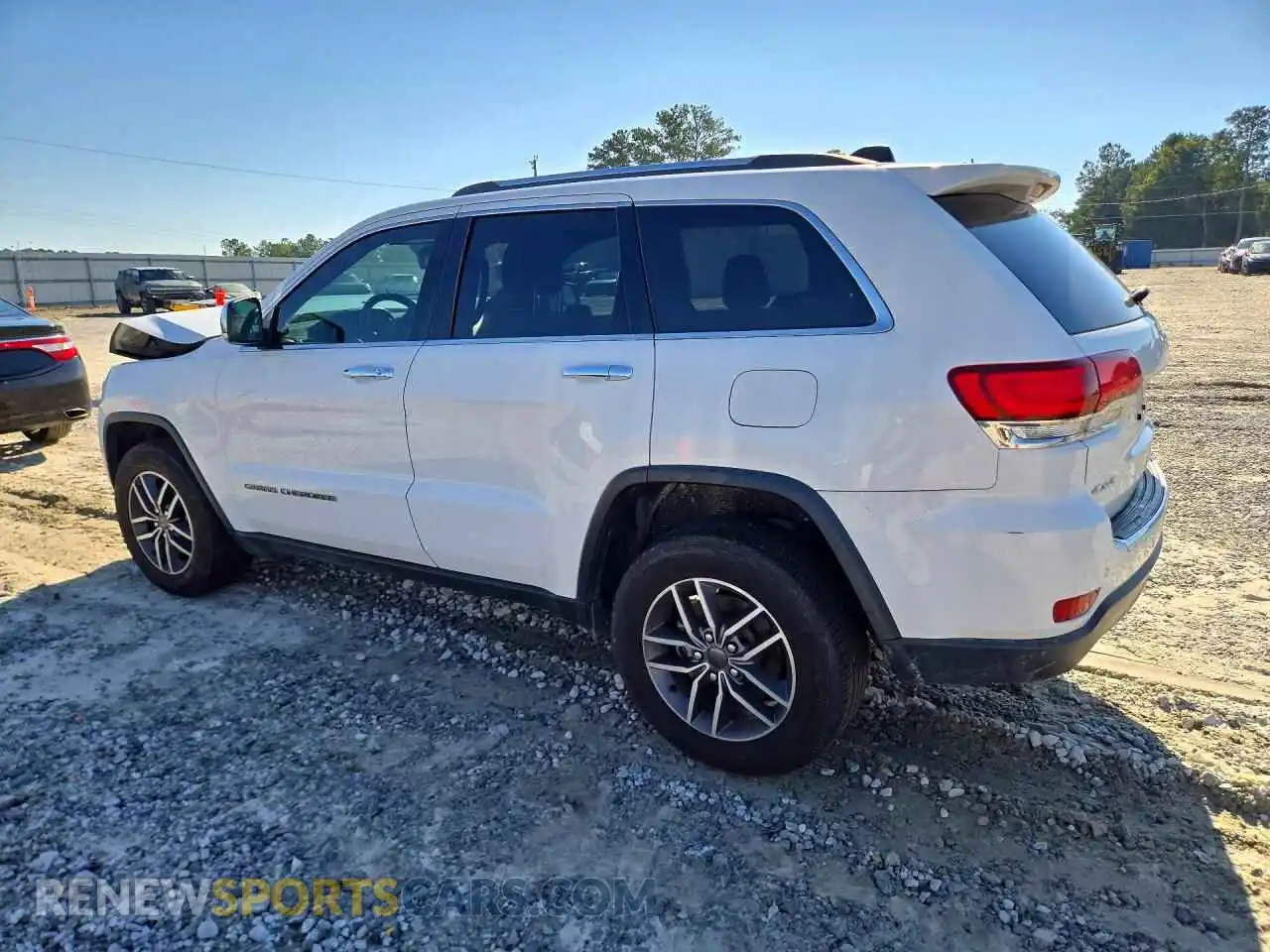 2 Photograph of a damaged car 1C4RJFBG8MC611674 JEEP CHEROKEE 2021
