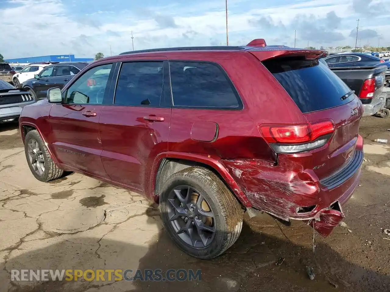 2 Photograph of a damaged car 1C4RJFBGXMC501113 JEEP CHEROKEE 2021
