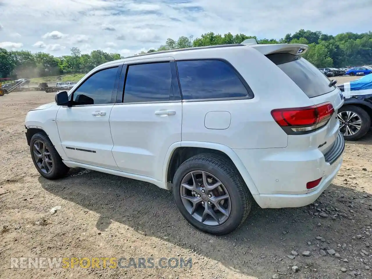 2 Photograph of a damaged car 1C4RJFBGXMC585806 JEEP CHEROKEE 2021