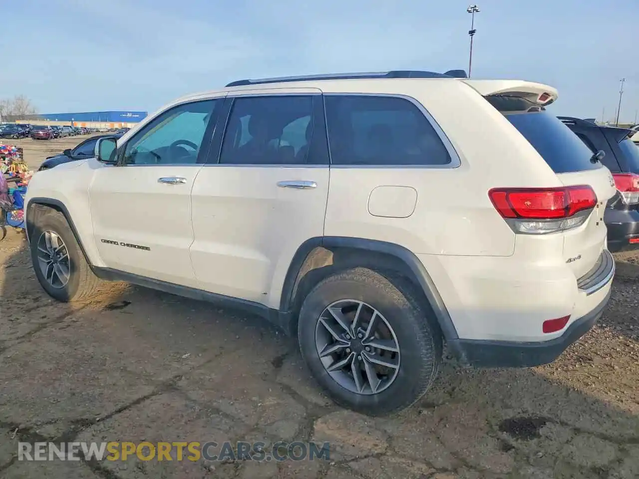 2 Photograph of a damaged car 1C4RJFBGXMC775007 JEEP CHEROKEE 2021