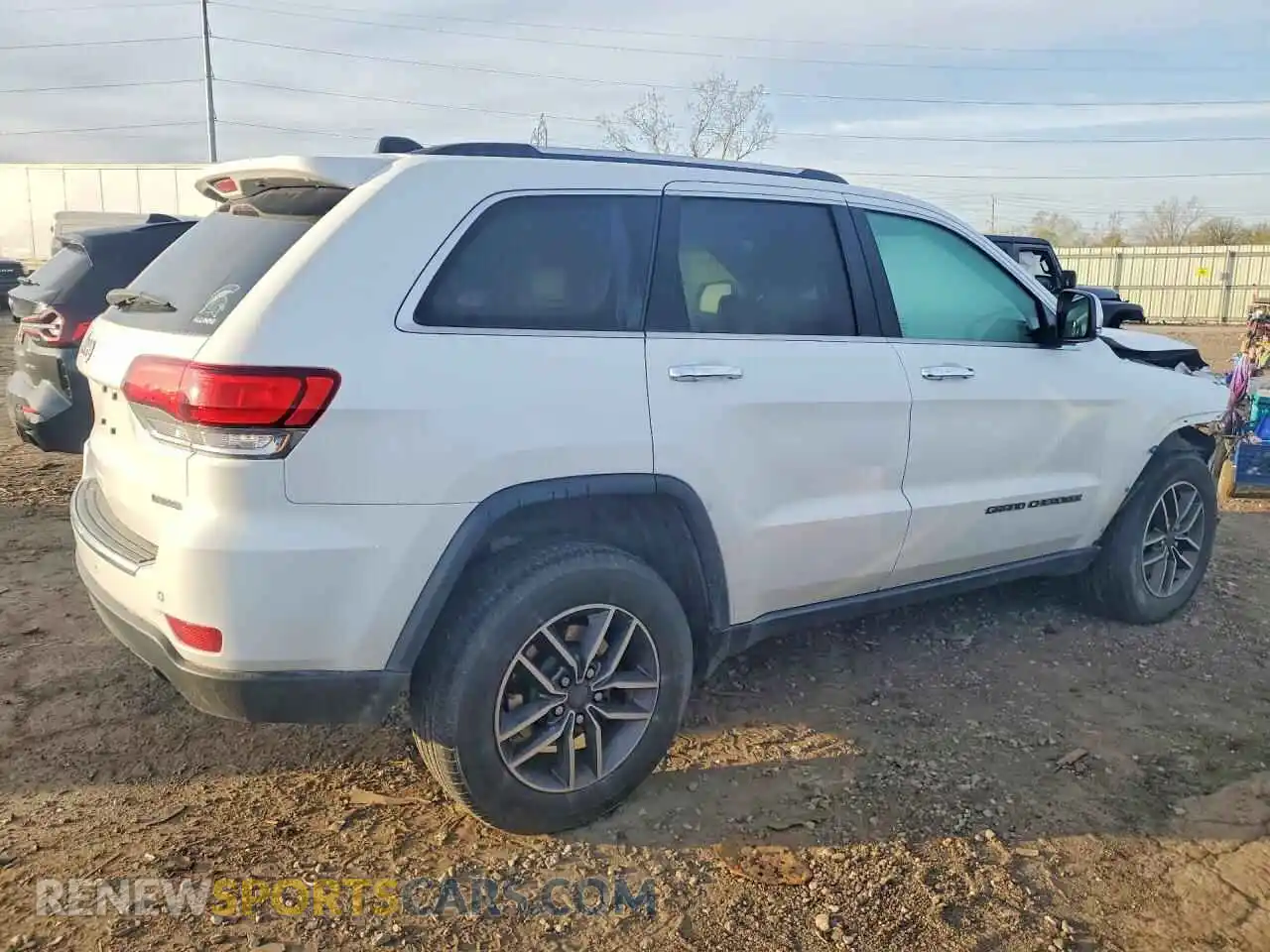 3 Photograph of a damaged car 1C4RJFBGXMC775007 JEEP CHEROKEE 2021